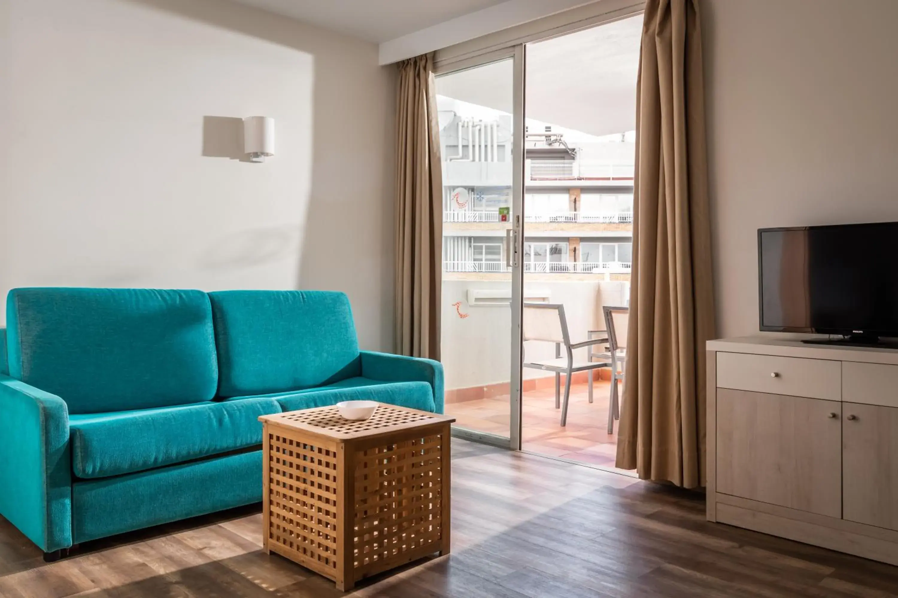 Premium Two-Bedroom Apartment in Apartamentos Vistasol Premium Two-Bedroom Apartment in Apartamentos Vistasol