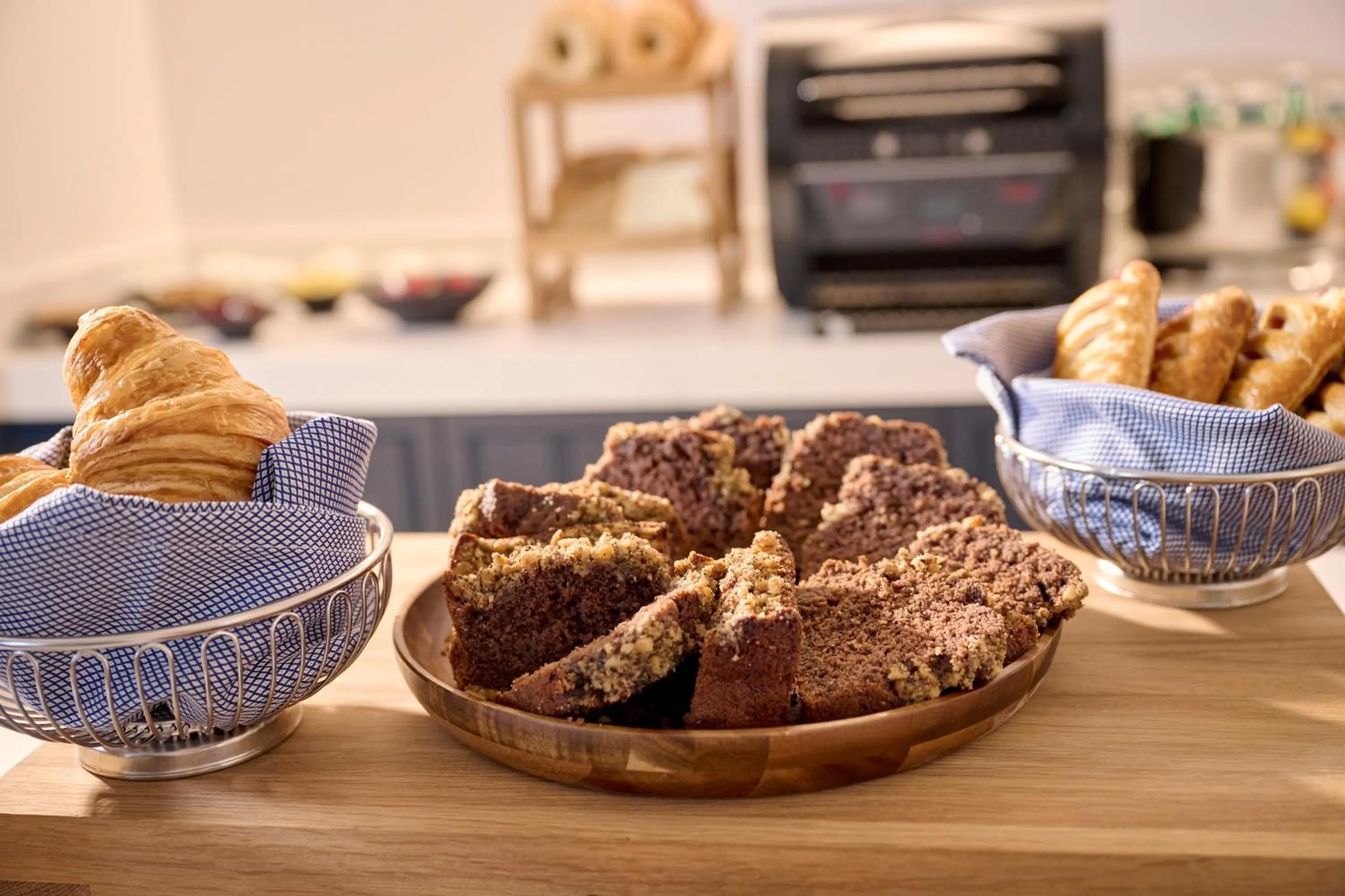 Restaurant/places to eat in Universal's Helios Grand Hotel, a Loews Hotel