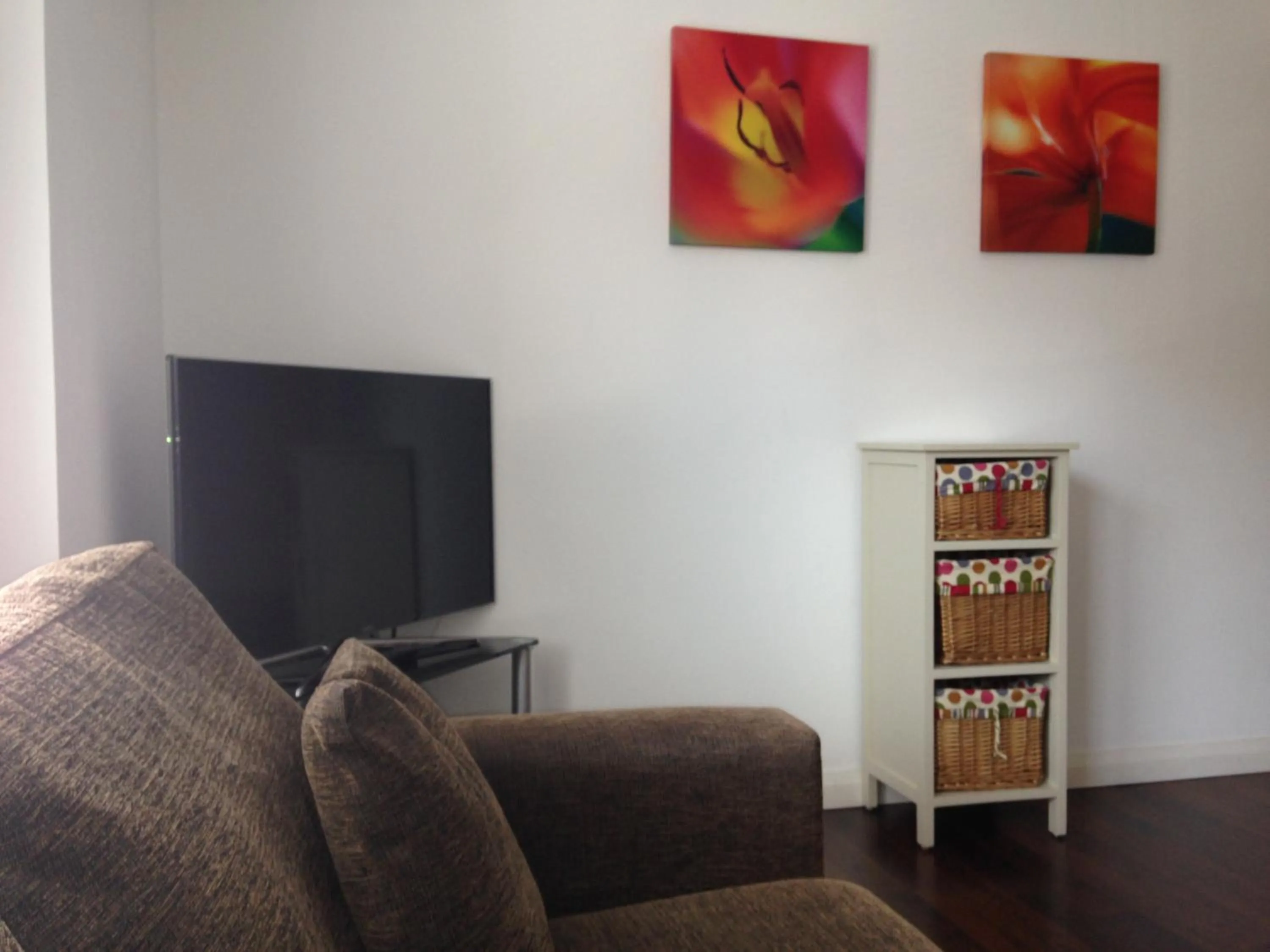 Living room in Aberdeen Serviced Apartments - Bloomfield
