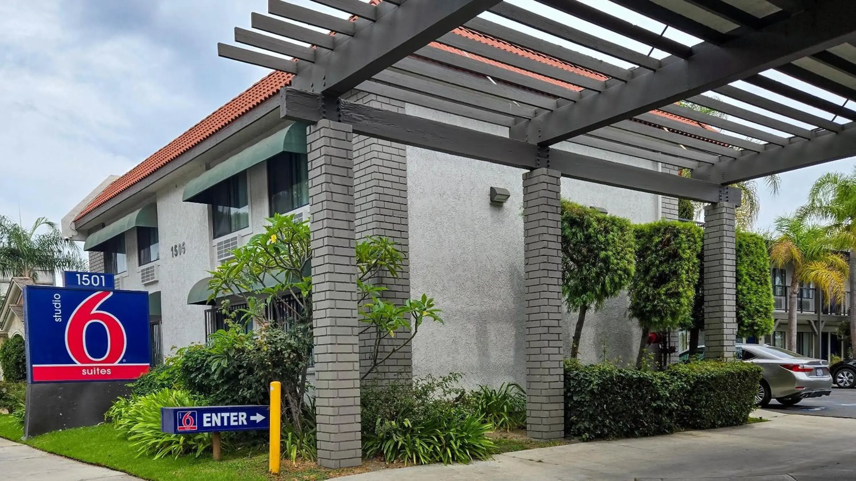 Studio 6 Suites Santa Ana, CA Studio 6 Suites Santa Ana, CA