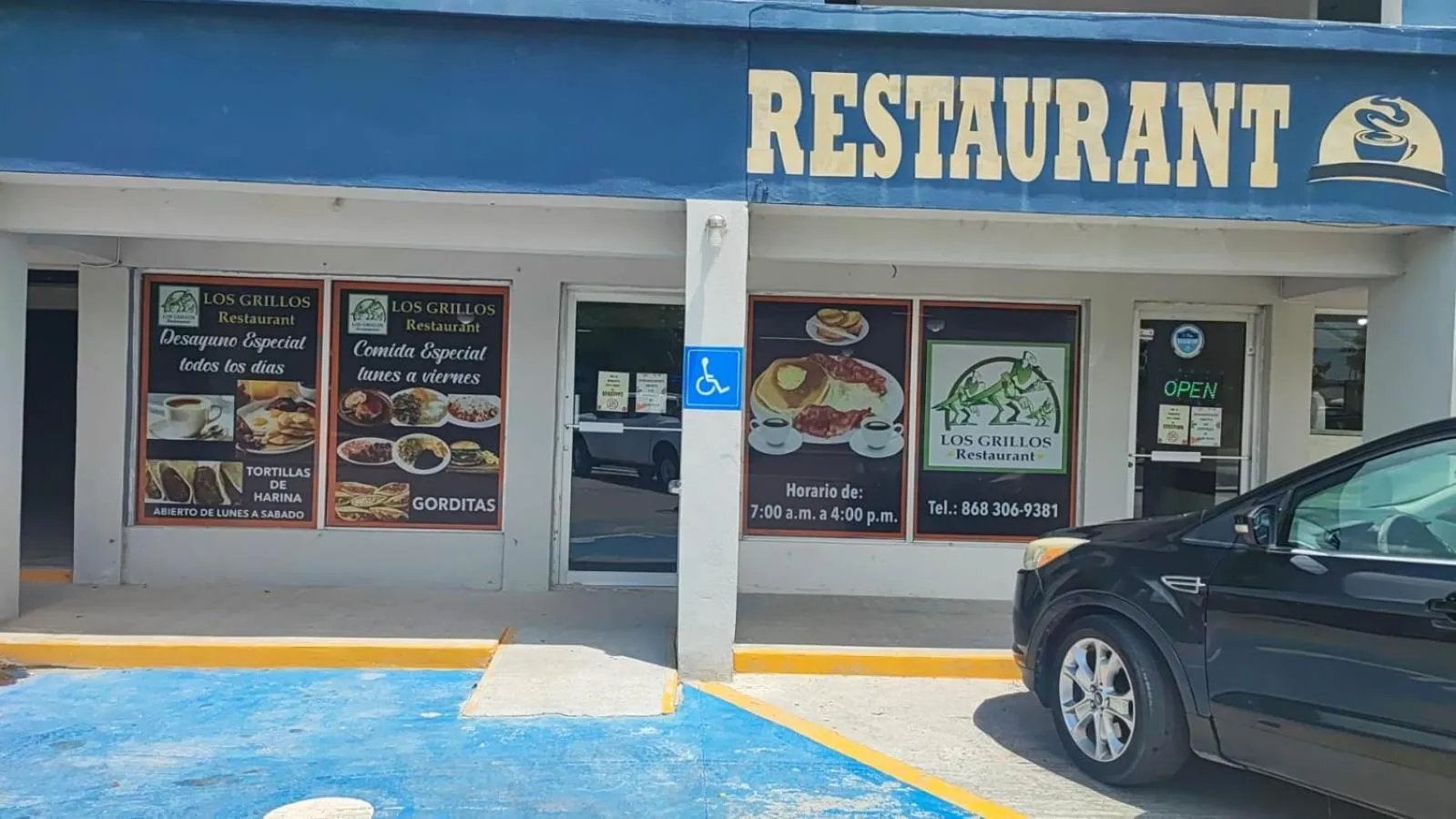 Restaurant/places to eat in Hotel Estrella