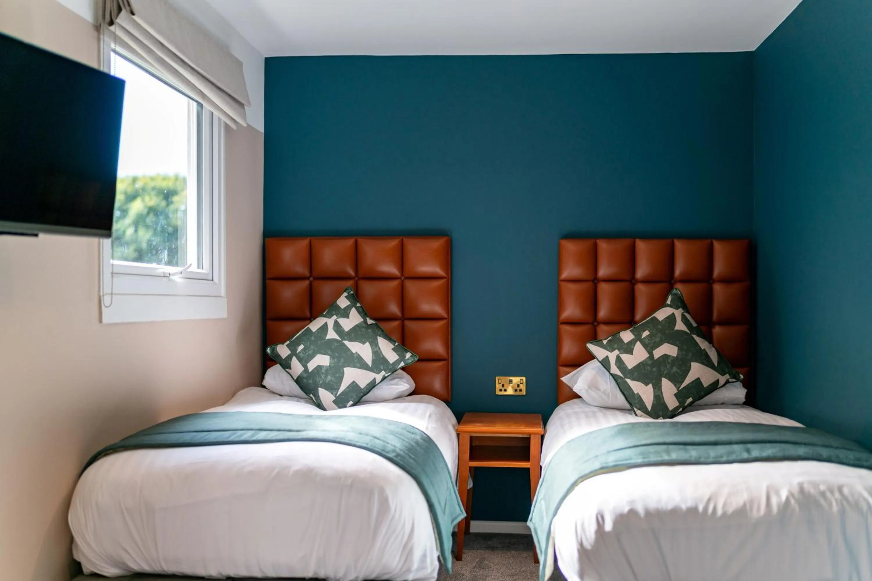 Bedroom, Bed in The Conningbrook Hotel