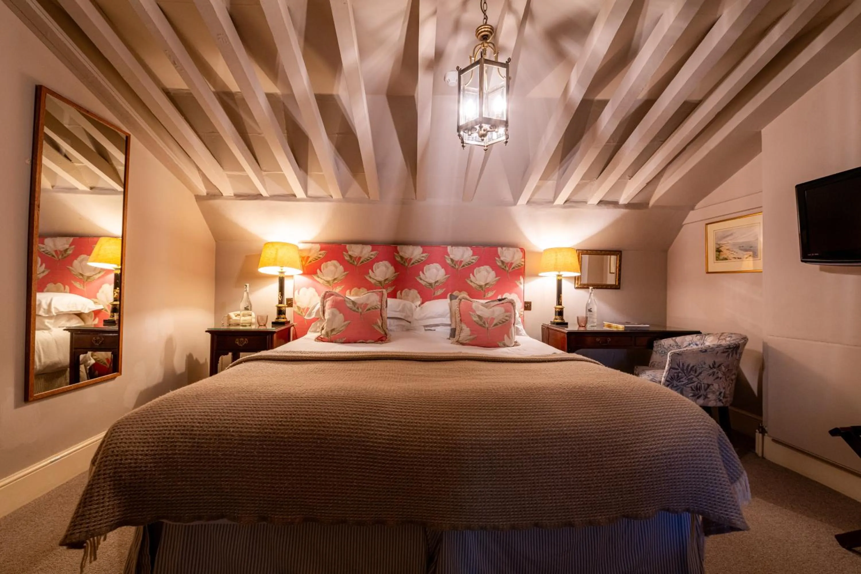 Bed in The Swan Hotel