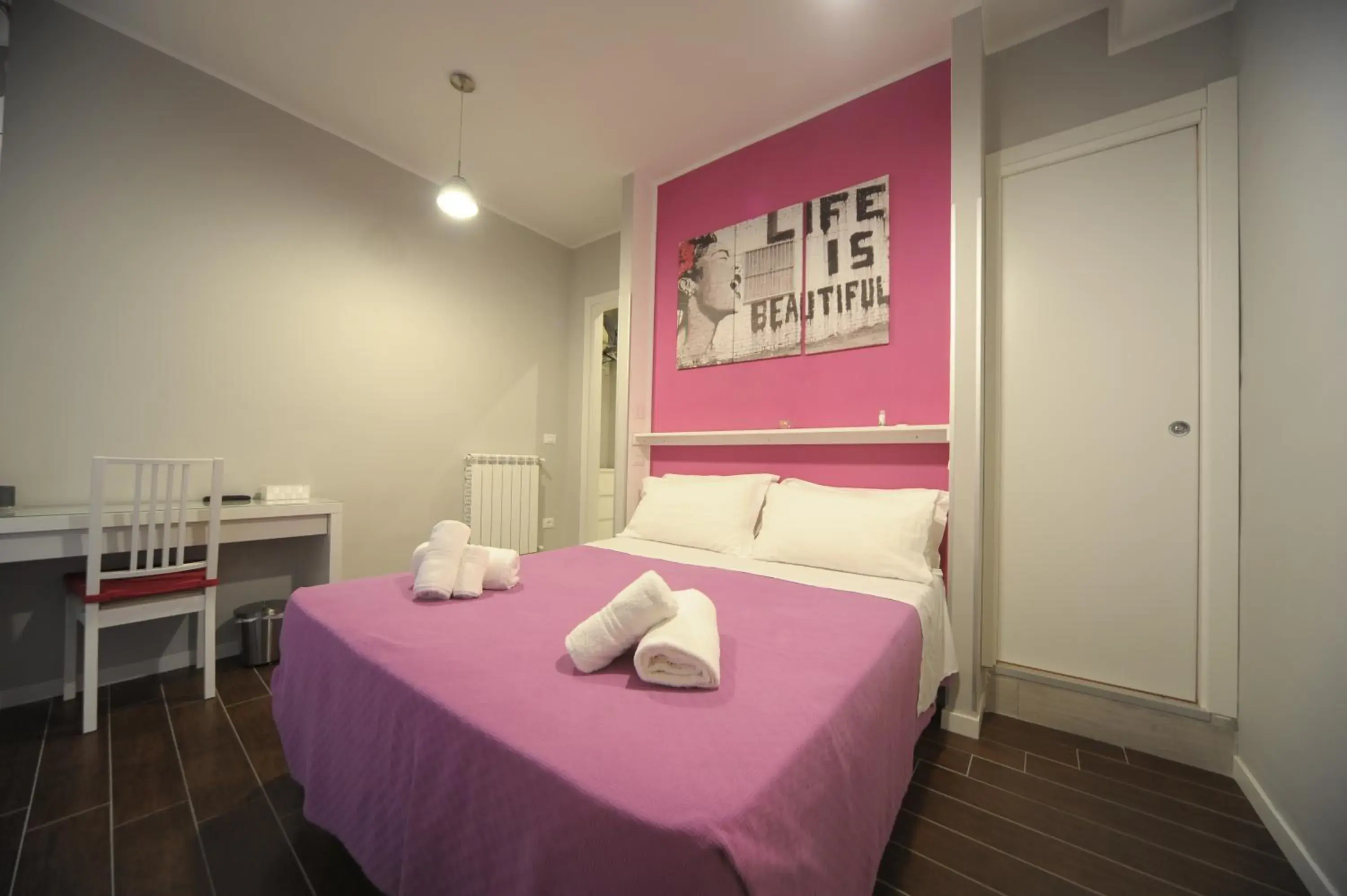 Triple Room with Balcony - single occupancy in Bbrothershouse Triple Room with Balcony - single occupancy in Bbrothershouse