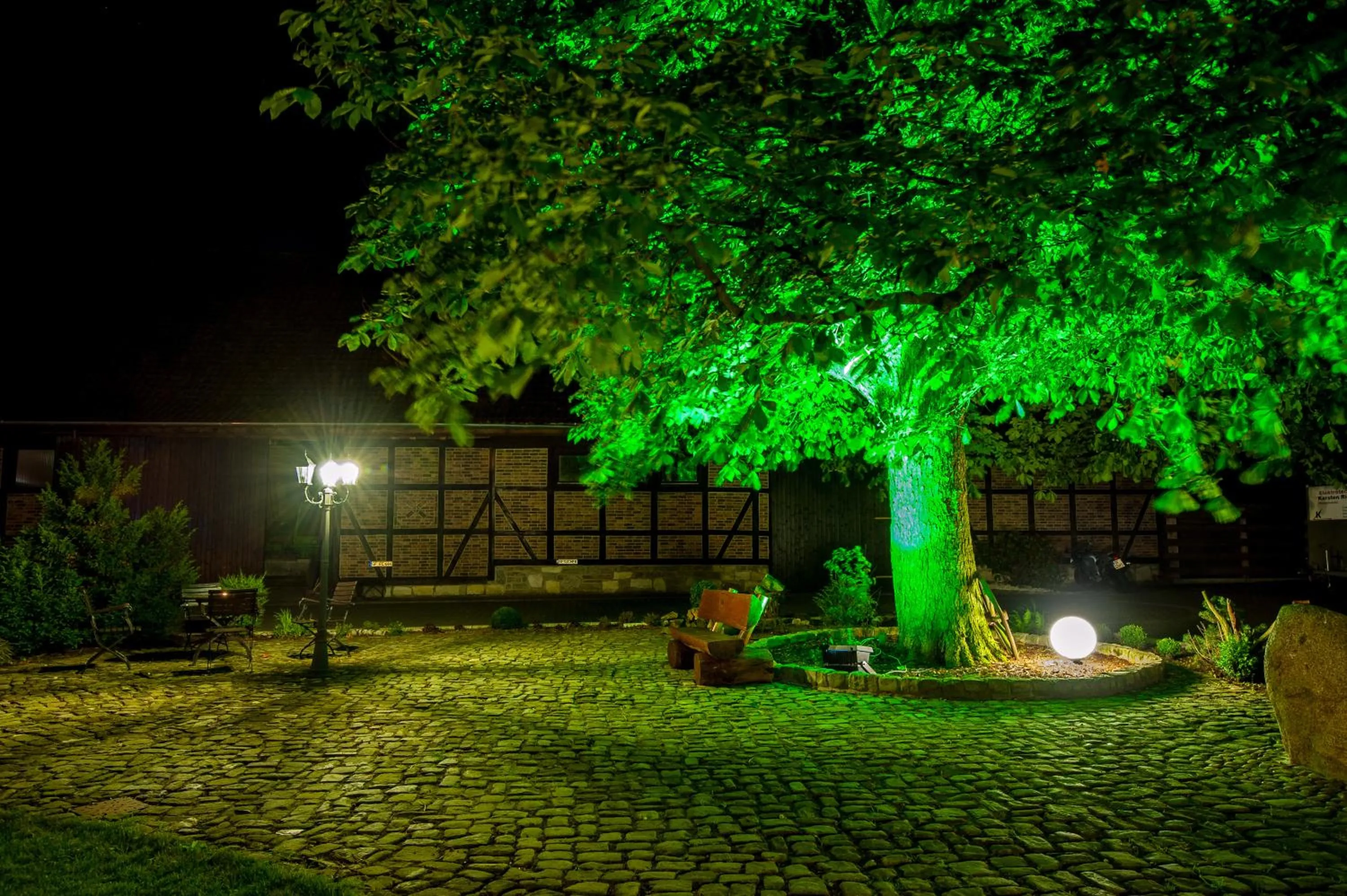 Facade/entrance in Die Edelkastanie