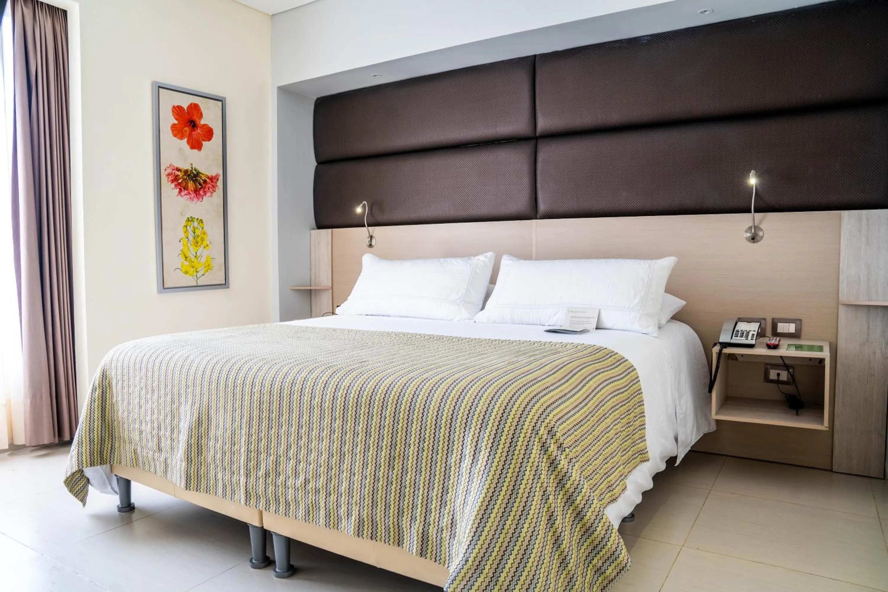 Bed in Wyndham Garden Barranquilla