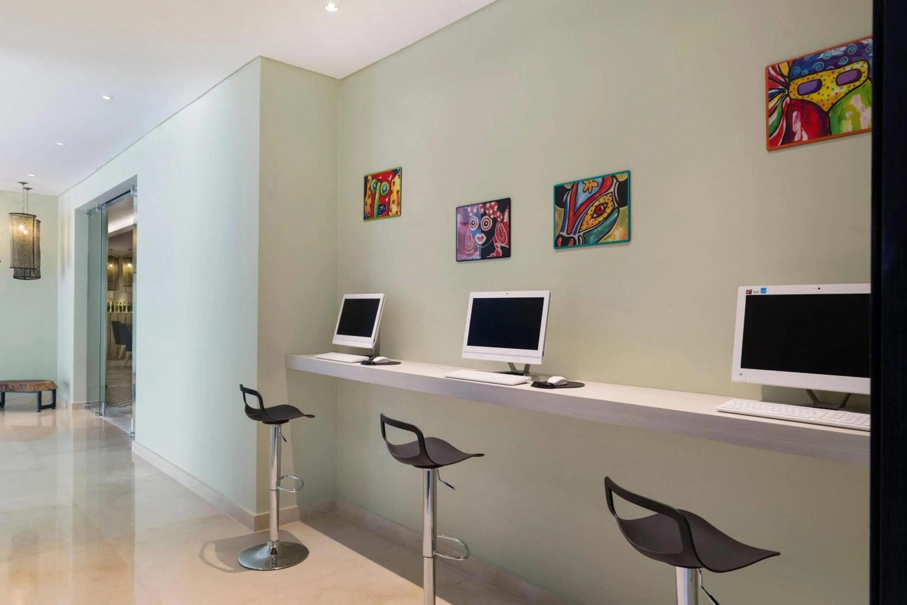 Business facilities in Wyndham Garden Barranquilla