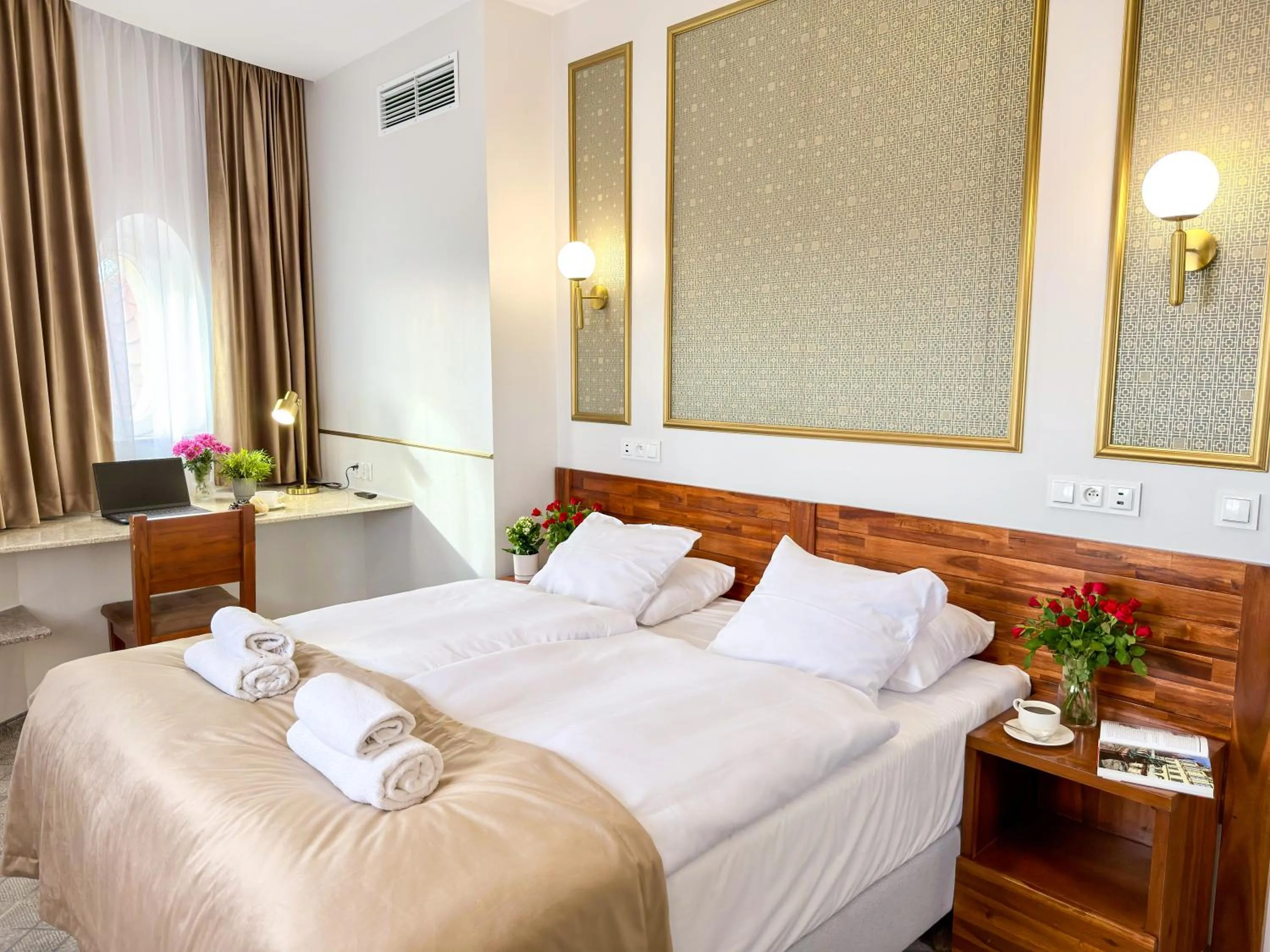 Bed in Hotel Piast Wrocław Centrum