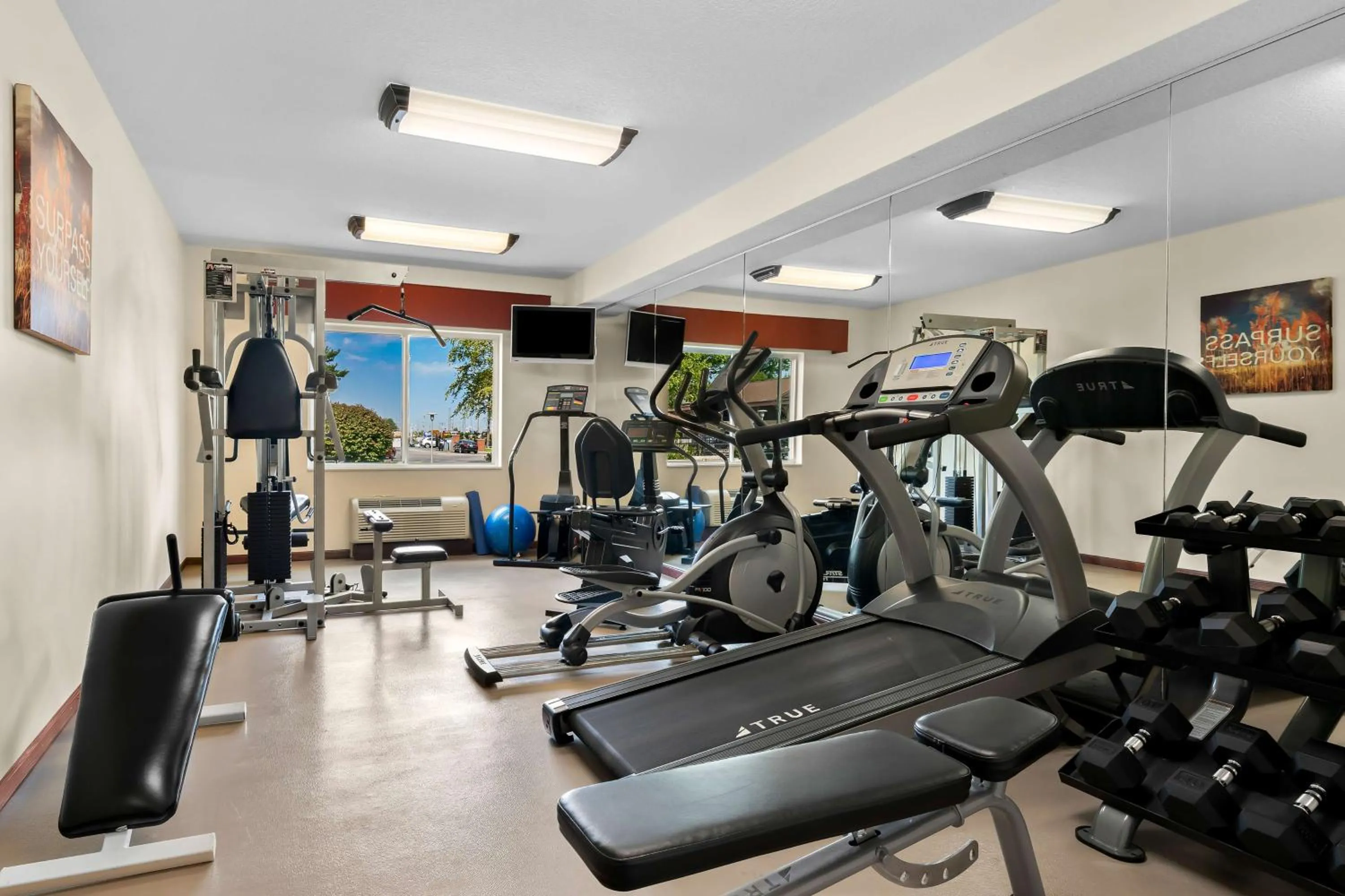 Fitness centre/facilities in Best Western Paradise Inn