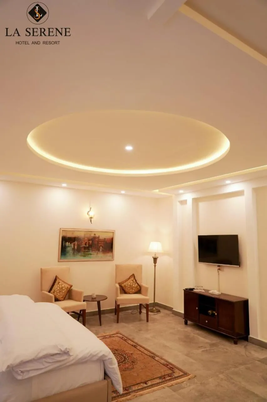 Restaurant/places to eat, Bed in La Serene Hotel and Resort Kalam by Khan Familia Travels