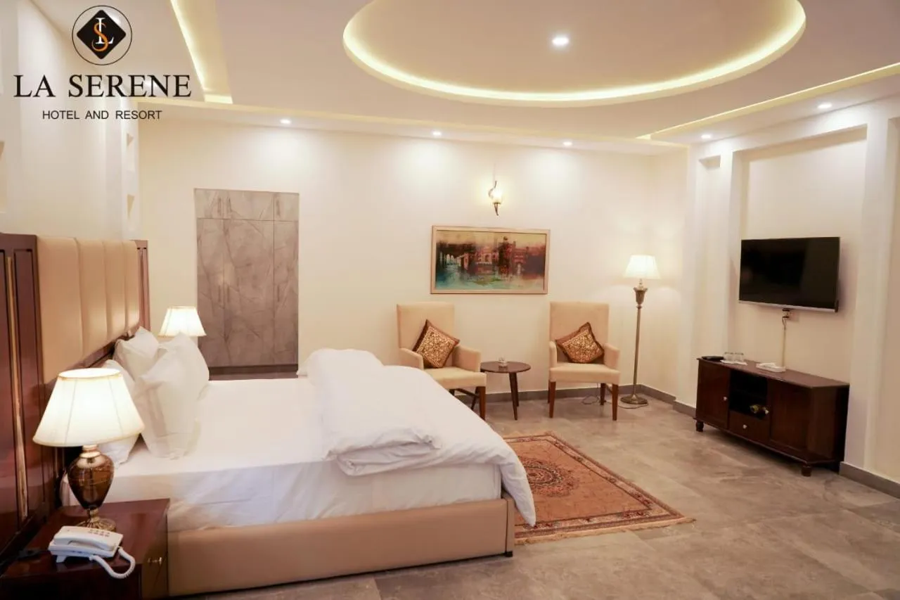 Restaurant/places to eat, Bed in La Serene Hotel and Resort Kalam by Khan Familia Travels