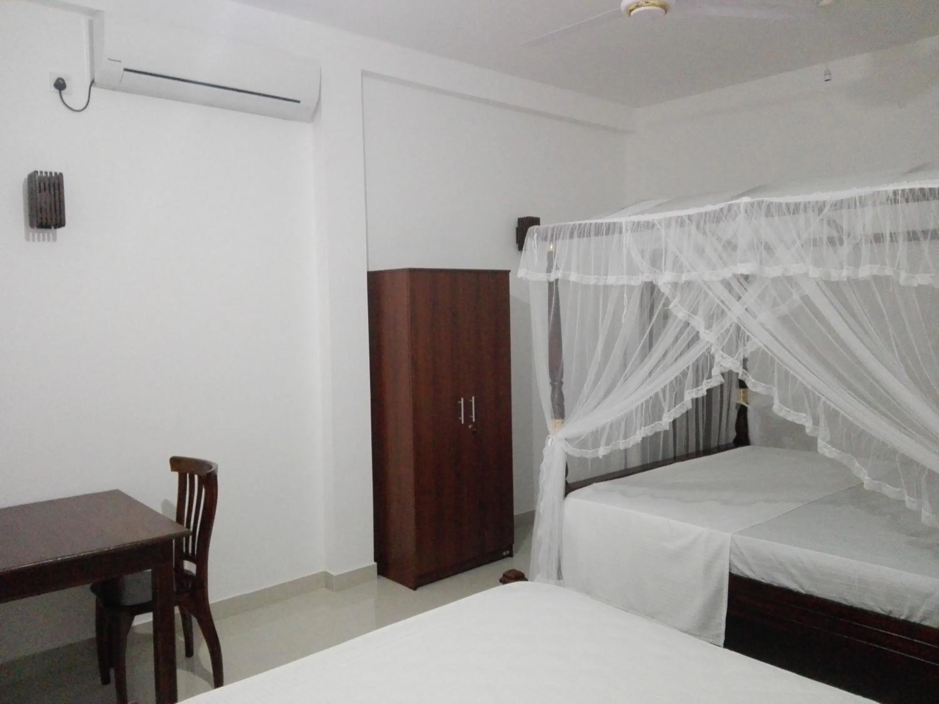 Bed in Mirissa Cocoon