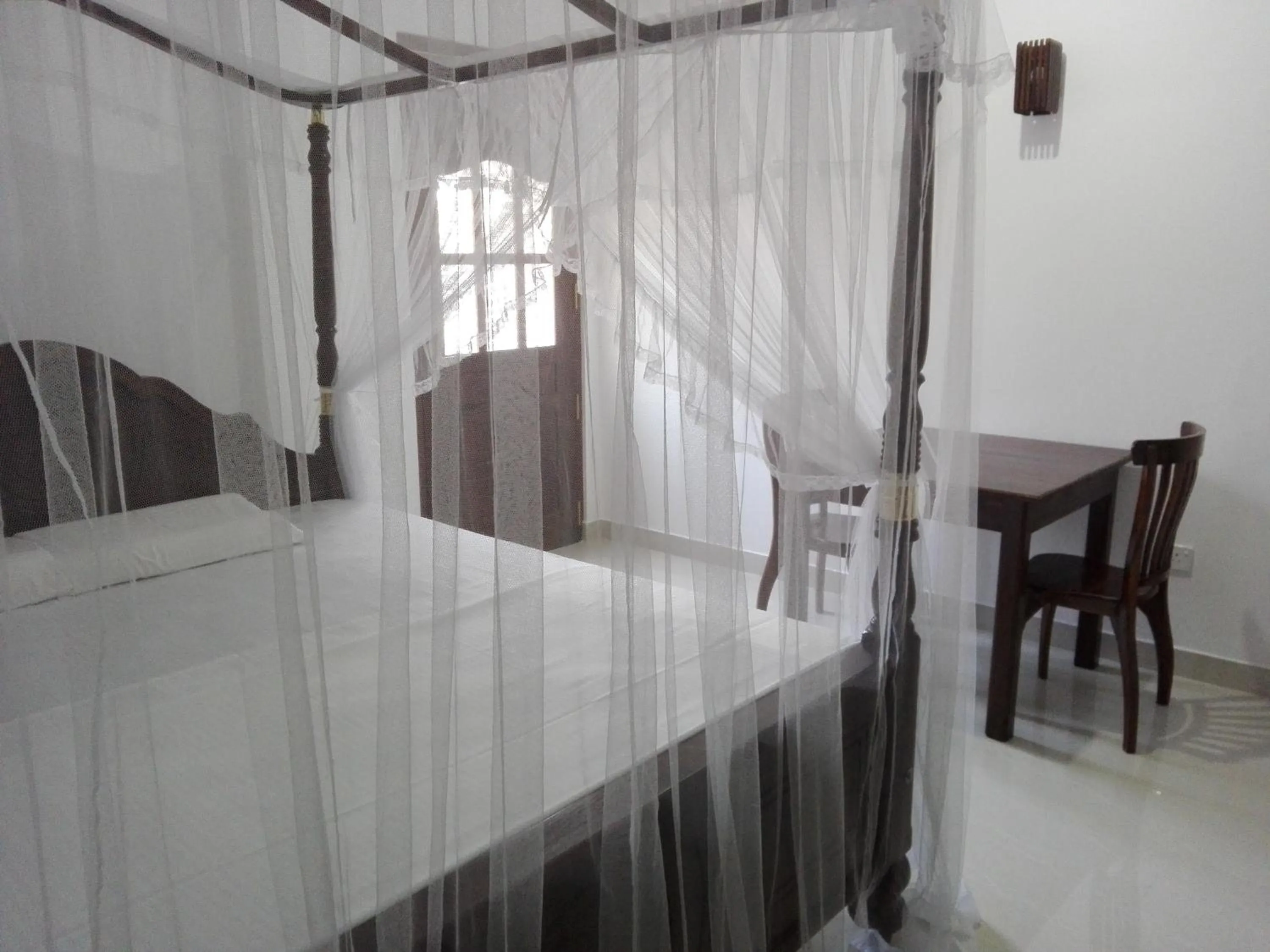 Photo of the whole room, Bed in Mirissa Cocoon