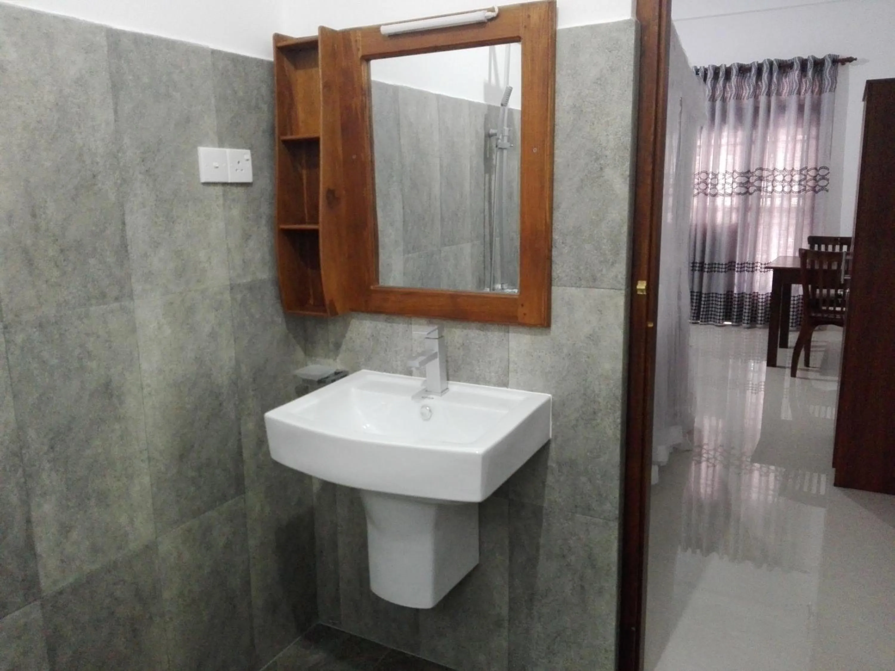 Toilet in Mirissa Cocoon