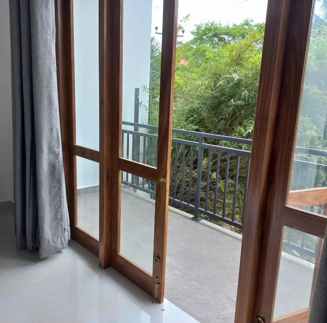 Deluxe Double Room with Balcony in Mirissa Cocoon Deluxe Double Room with Balcony in Mirissa Cocoon