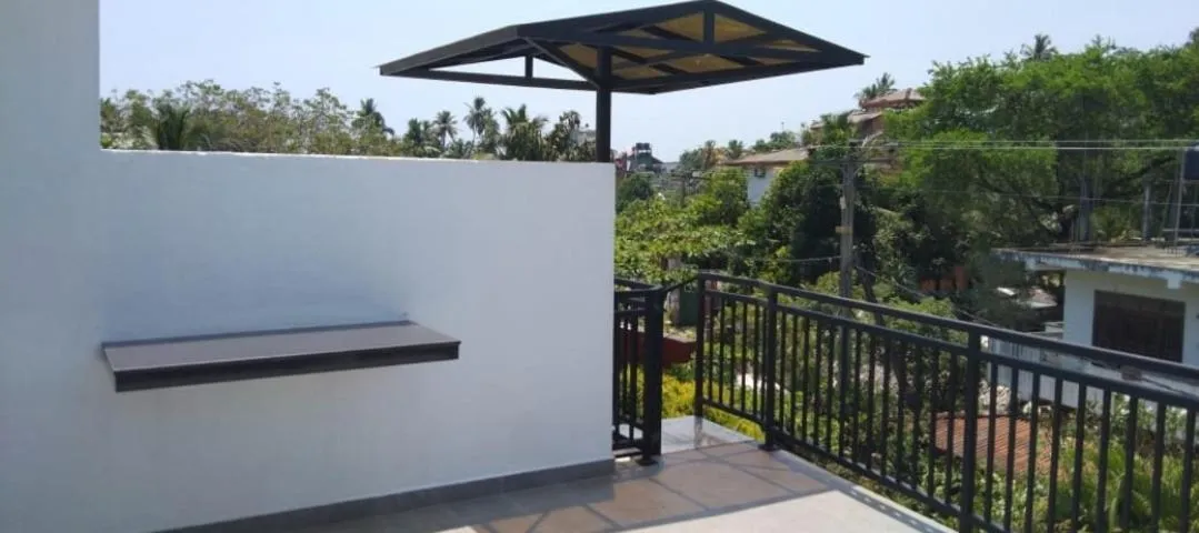 Day in Mirissa Cocoon