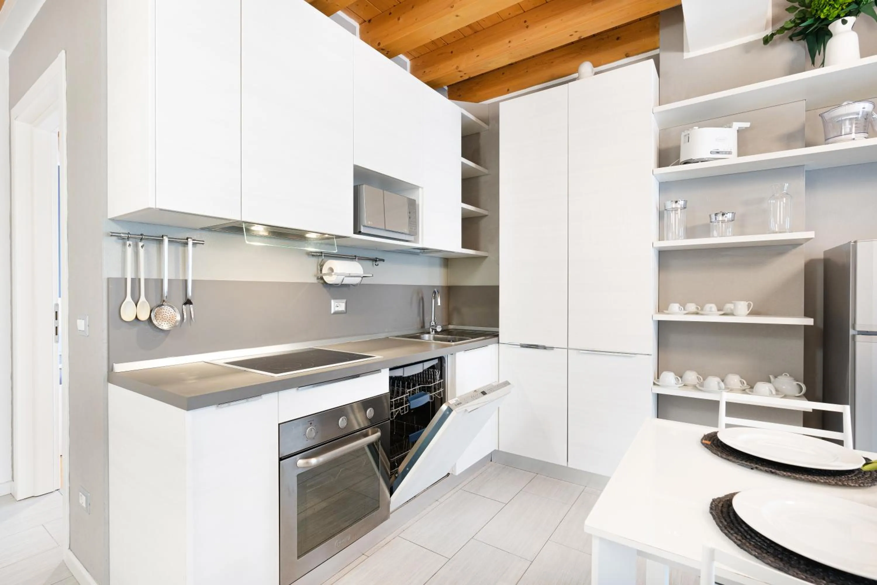 dishwasher in Ca' Degli Antichi Giardini Apartments