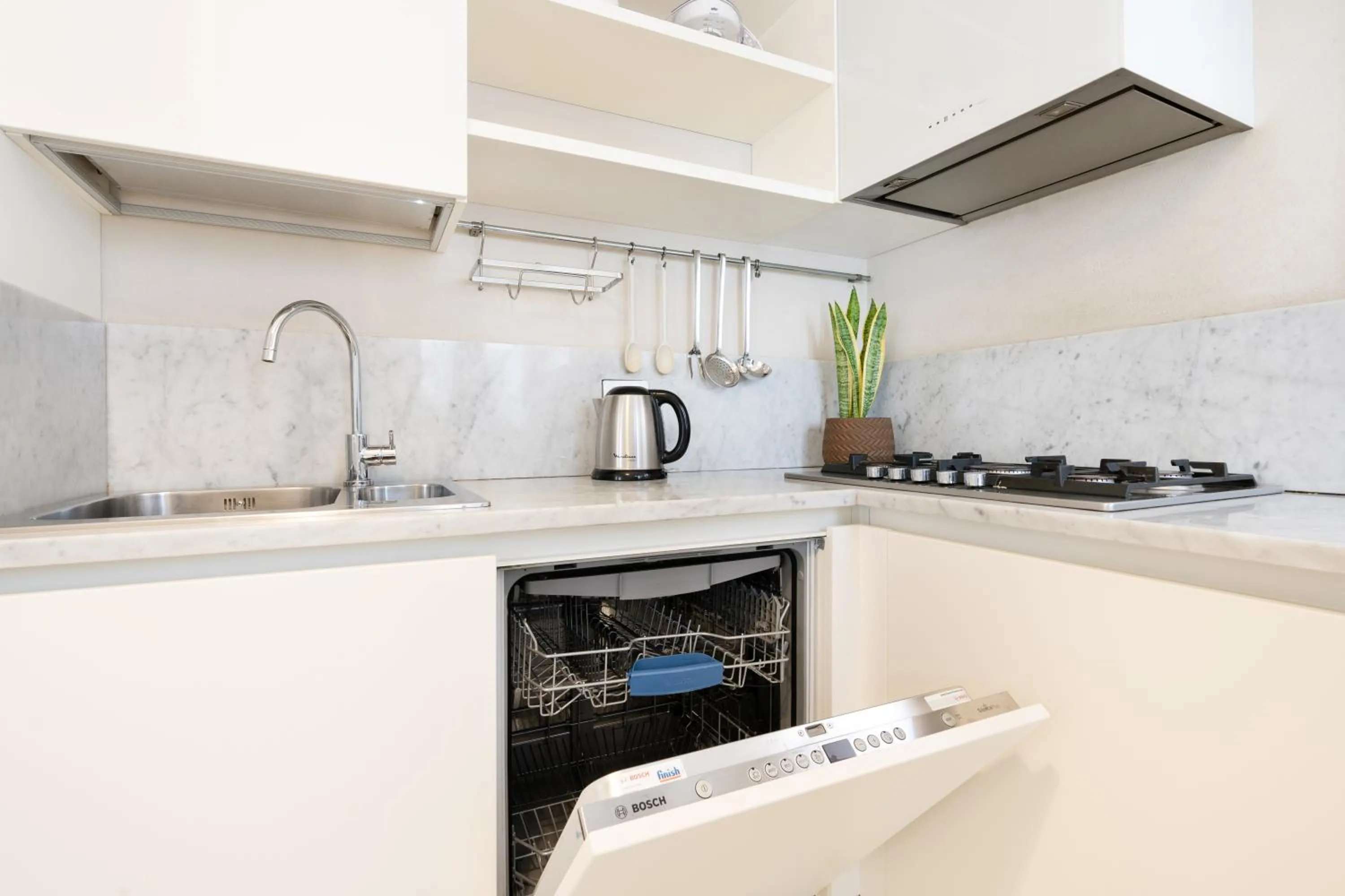 dishwasher in Ca' Degli Antichi Giardini Apartments