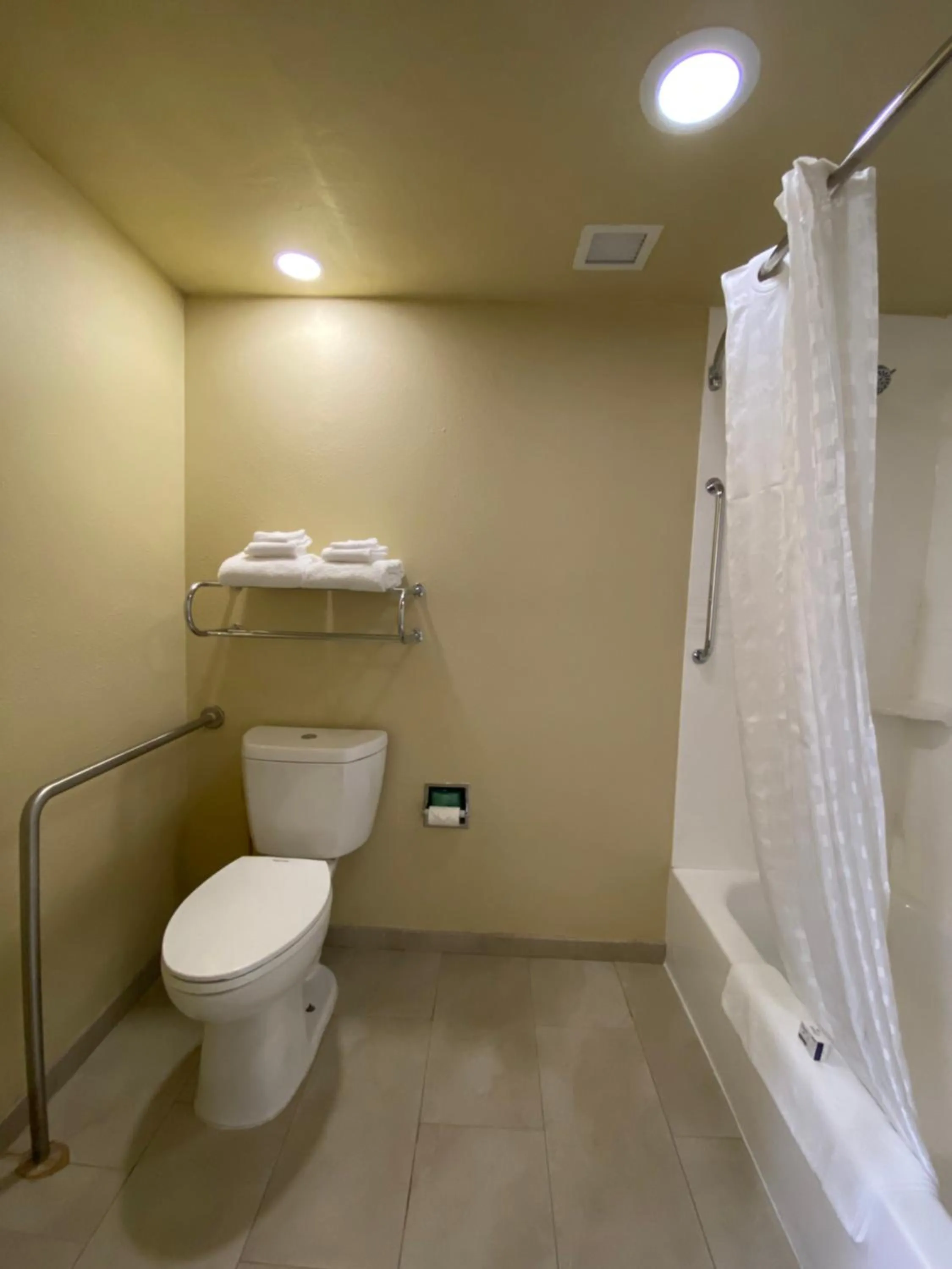 Shower in Pagosa Lodge