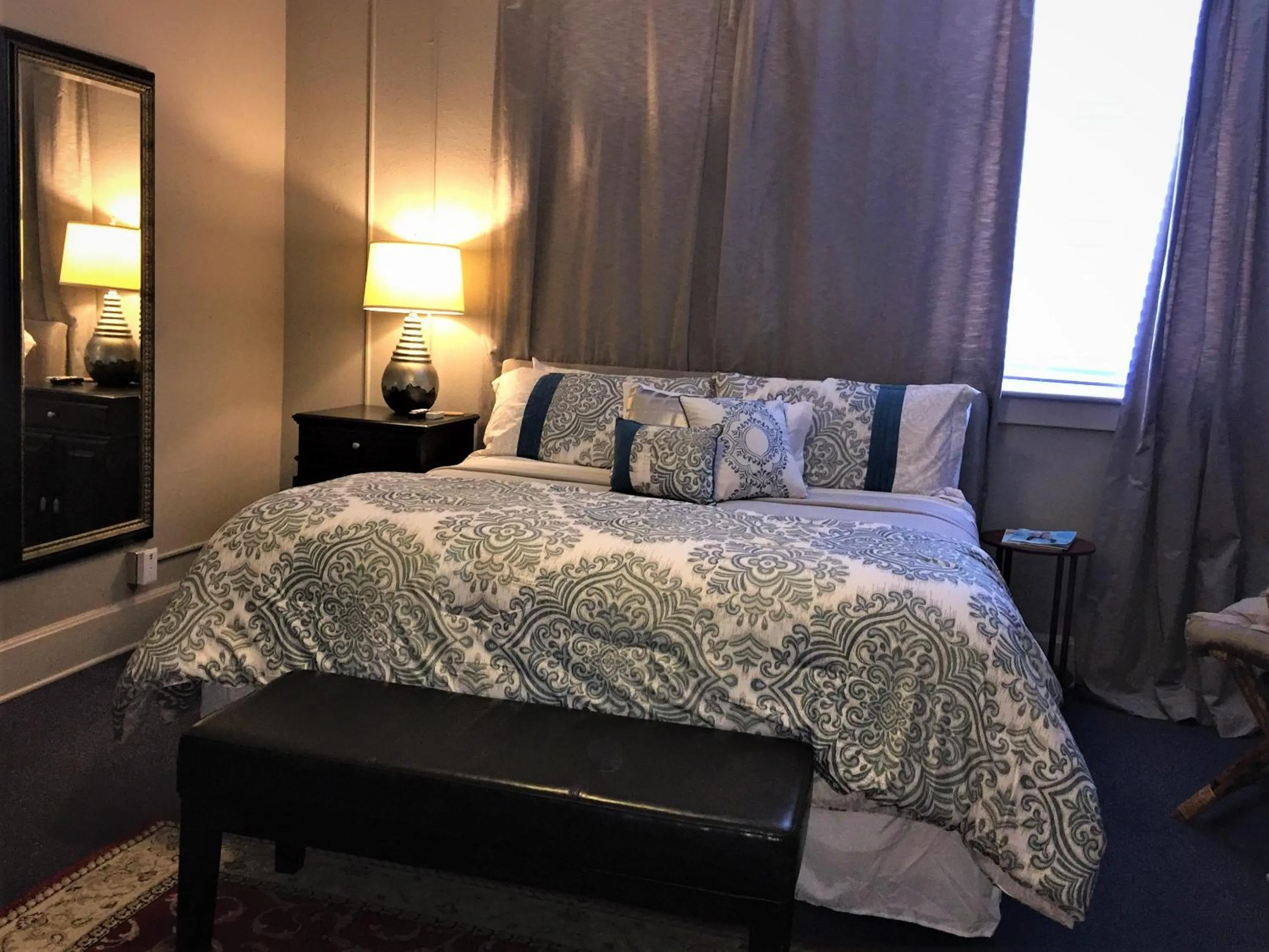 Bed in The Loft on the Square