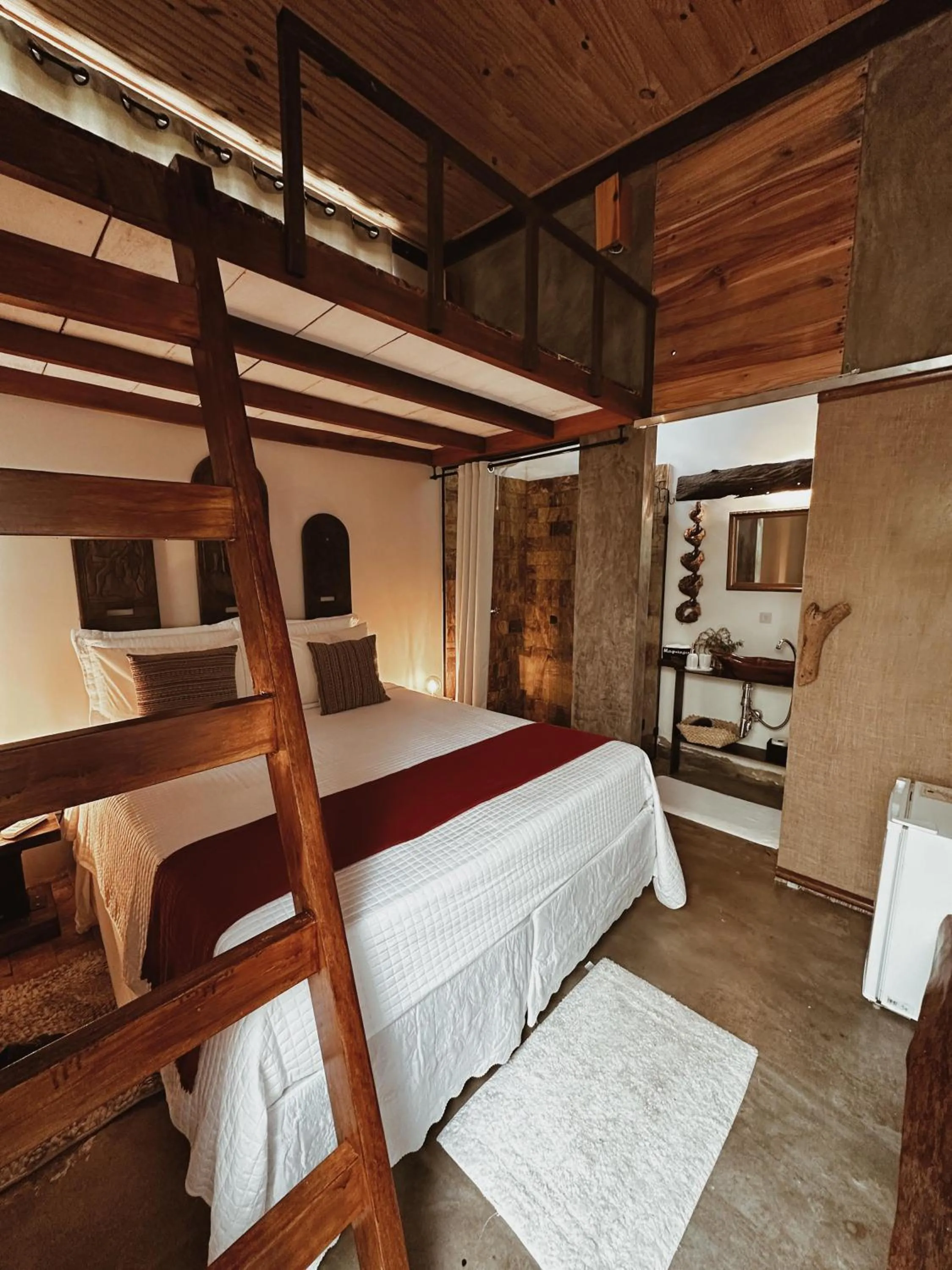 Photo of the whole room, Bed in Vila Abaton
