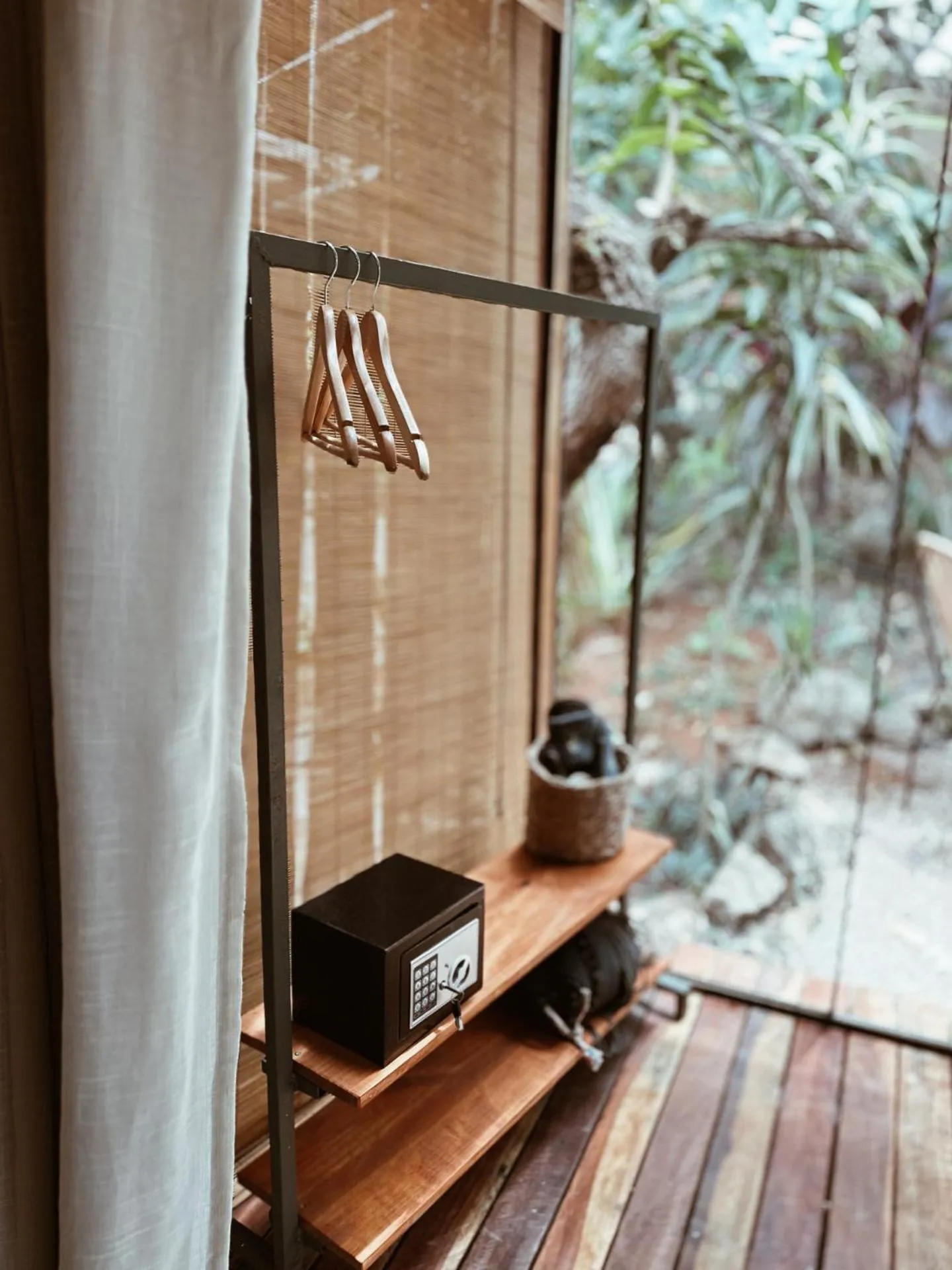 wardrobe in Vila Abaton