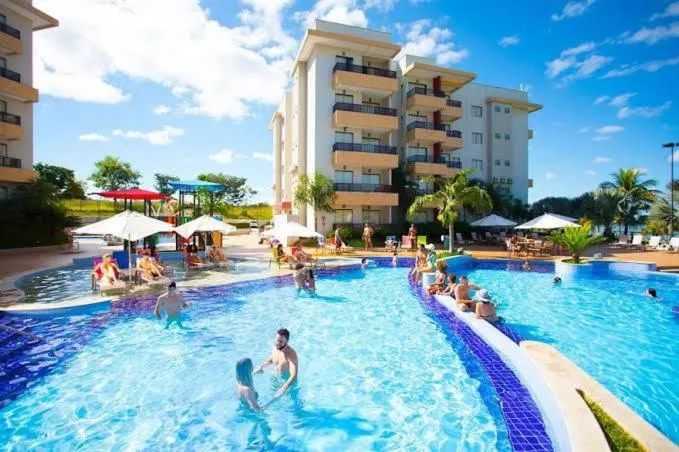 Pool view in Marina Flat & Náutica