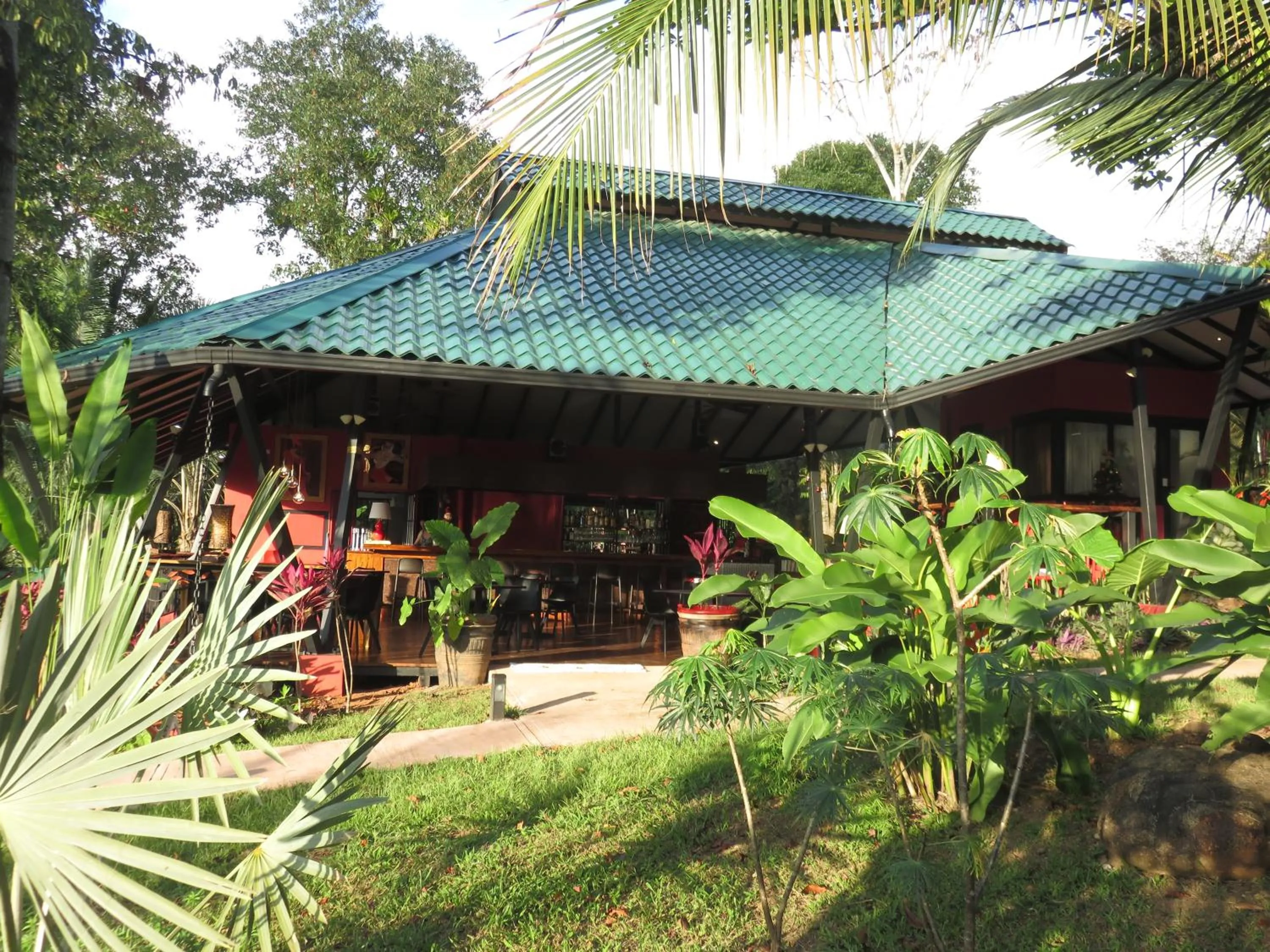 Restaurant/places to eat in Oasis de las Palmas