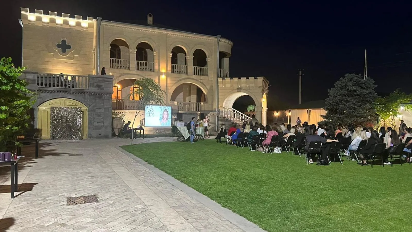 Otyak Plaza Hotel Airport Zvartnots EVN