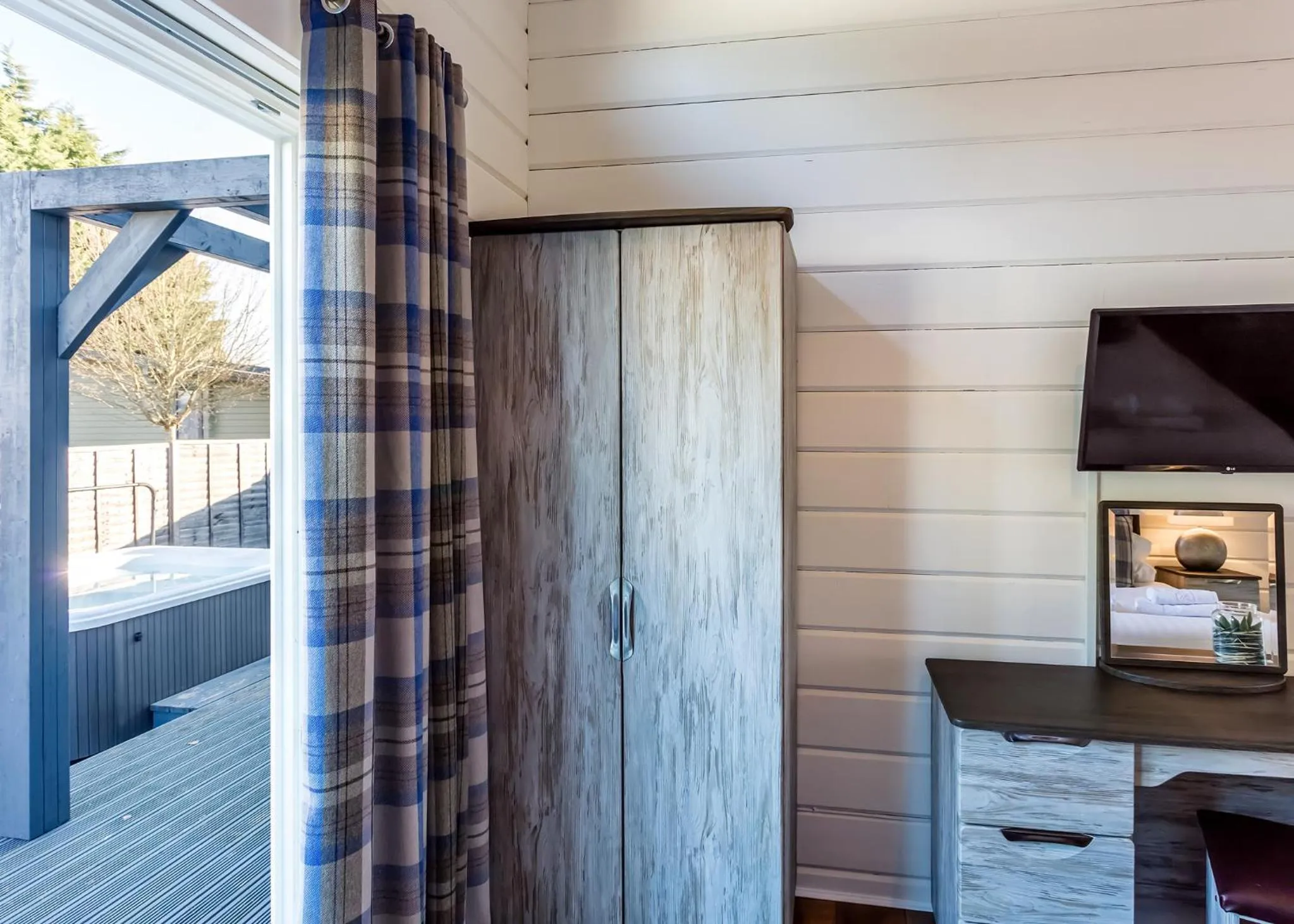 Property building in Roydon Marina Village