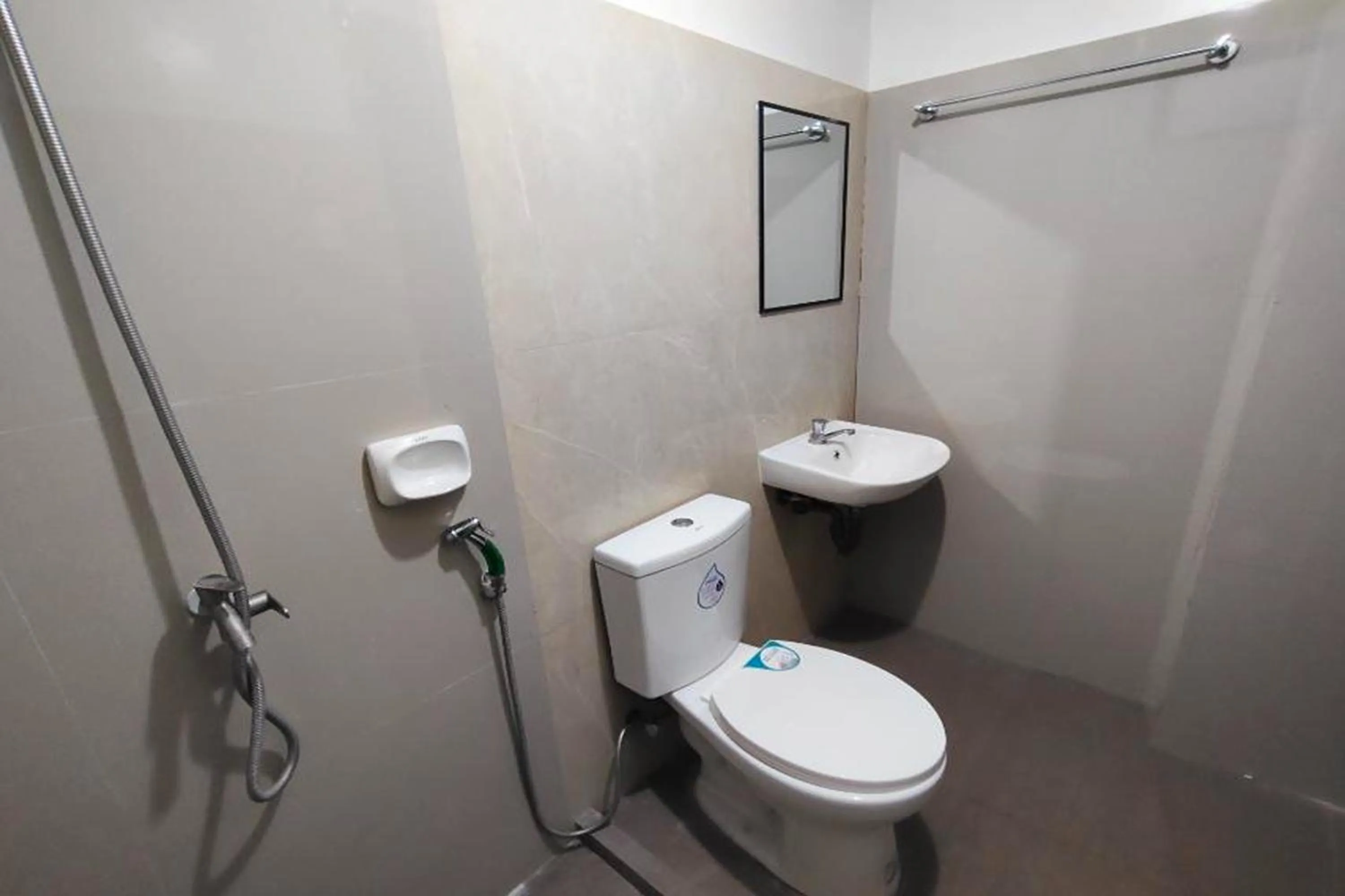 Toilet in Benediktus Pilgerhaus Inn Vigan