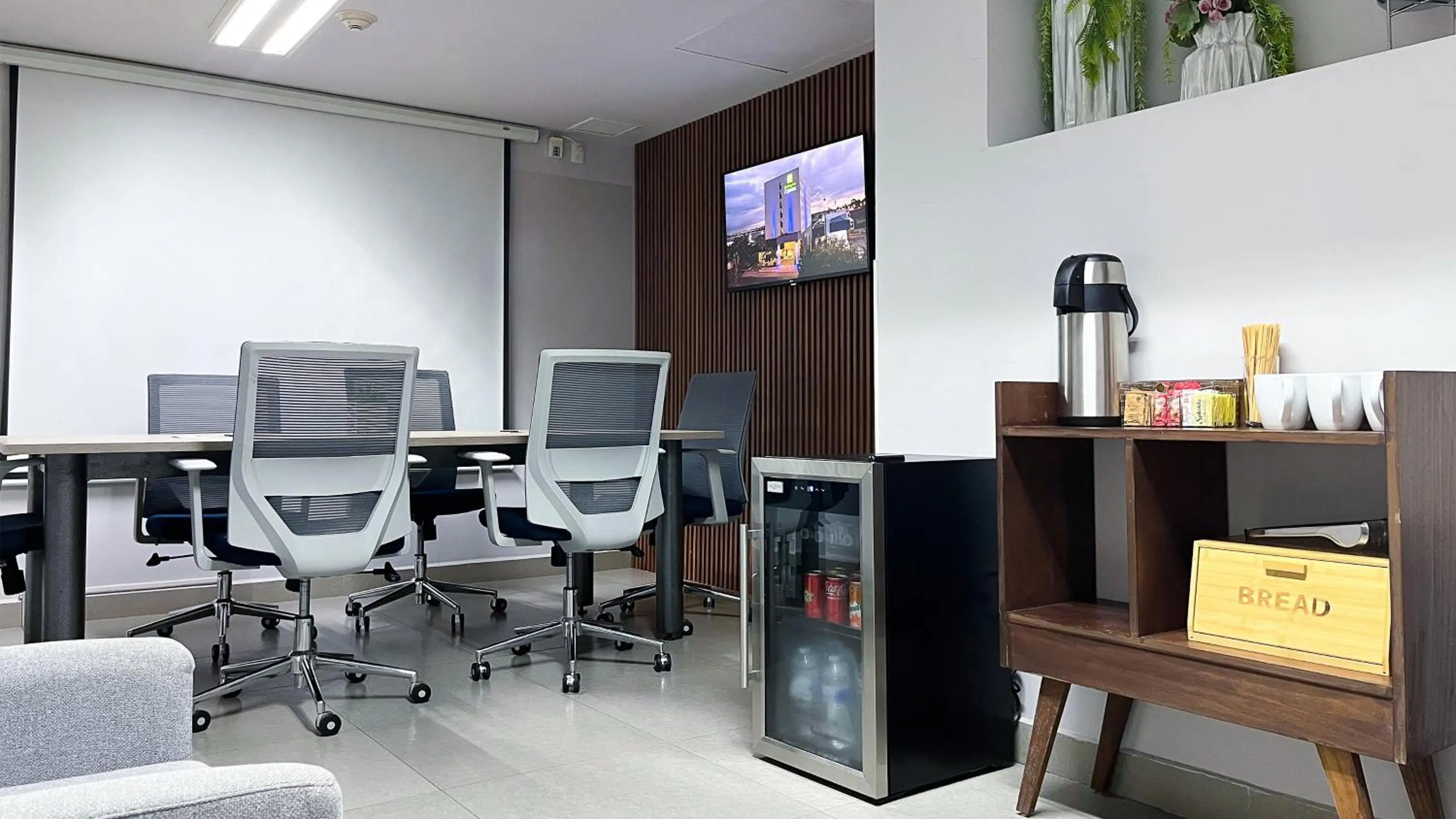 Meeting/conference room in Holiday Inn Express Culiacan by IHG