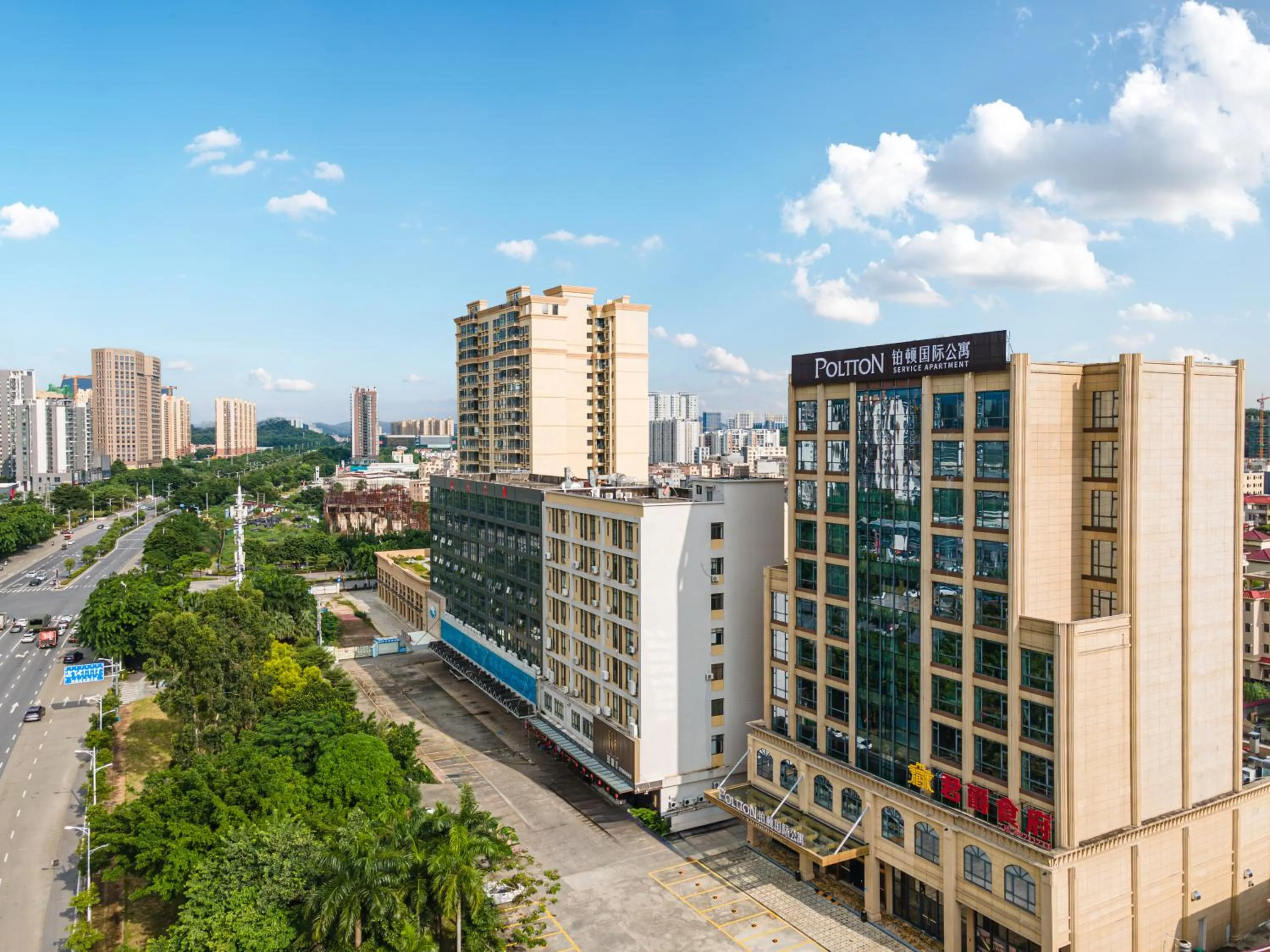 Property building in Poltton Century Hotel Yangjiang Jinshan Road