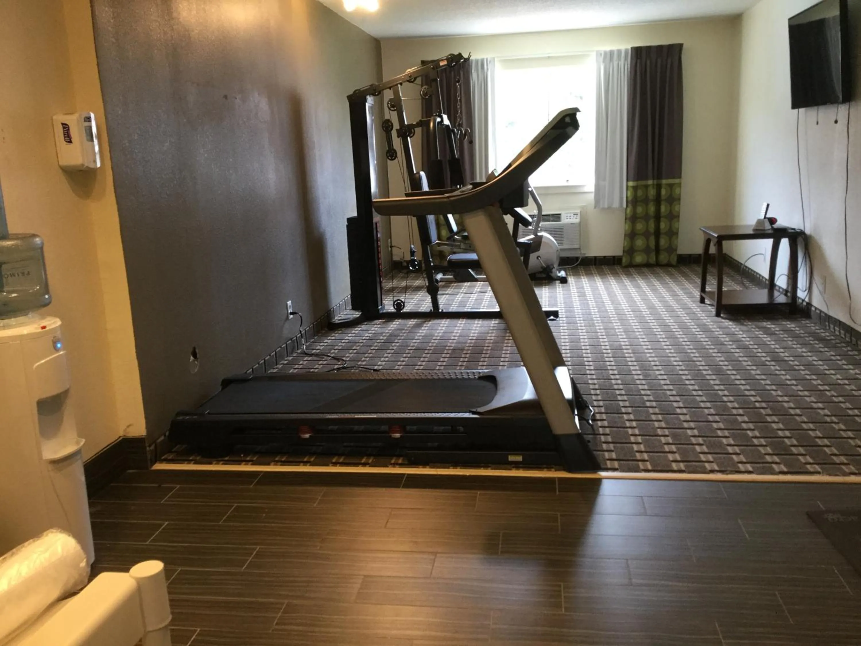 Fitness centre/facilities in Americas Best Value Inn Phenix City