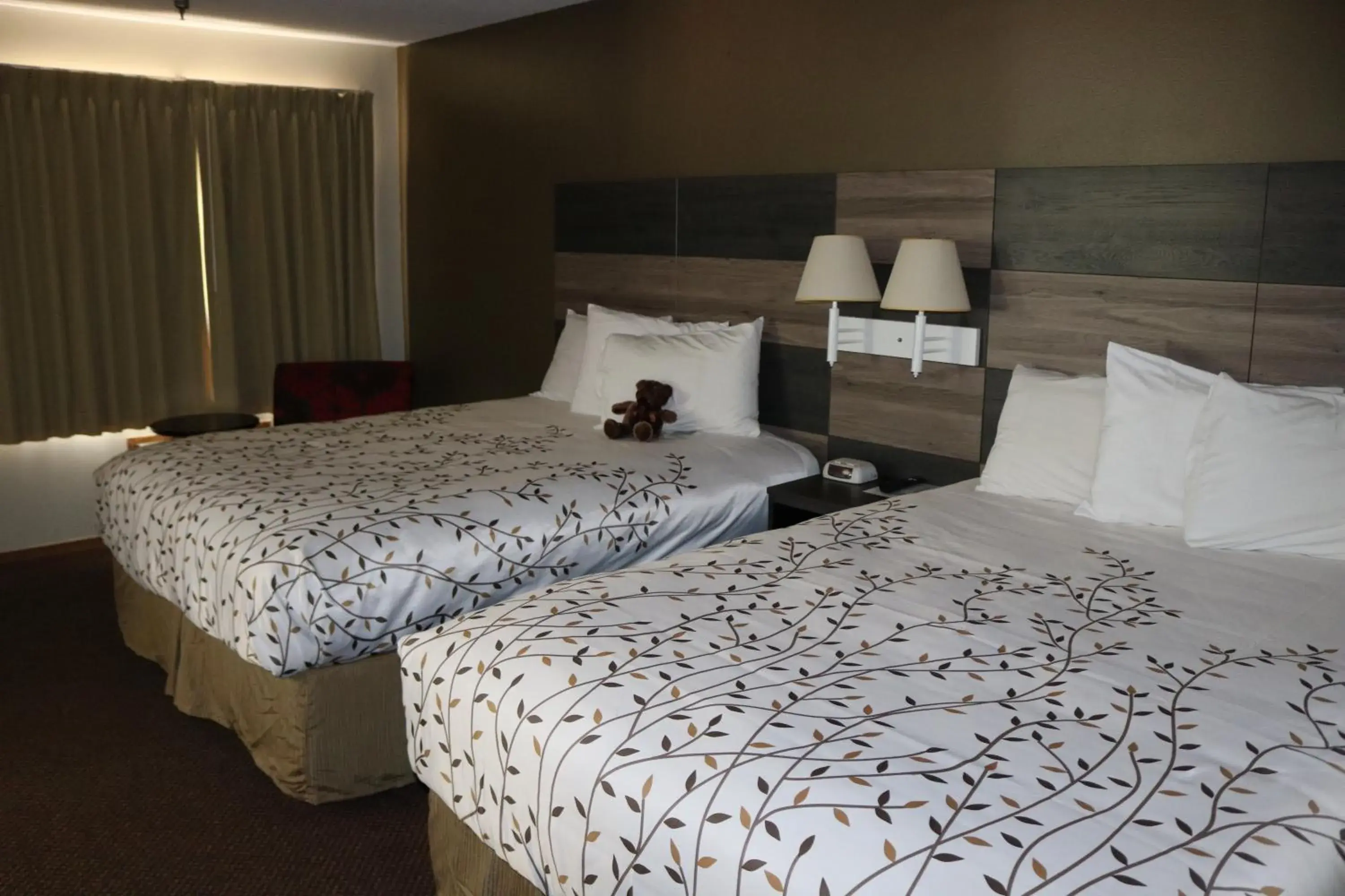 Family Suite in Roosevelt Inn Mount Rushmore Family Suite in Roosevelt Inn Mount Rushmore