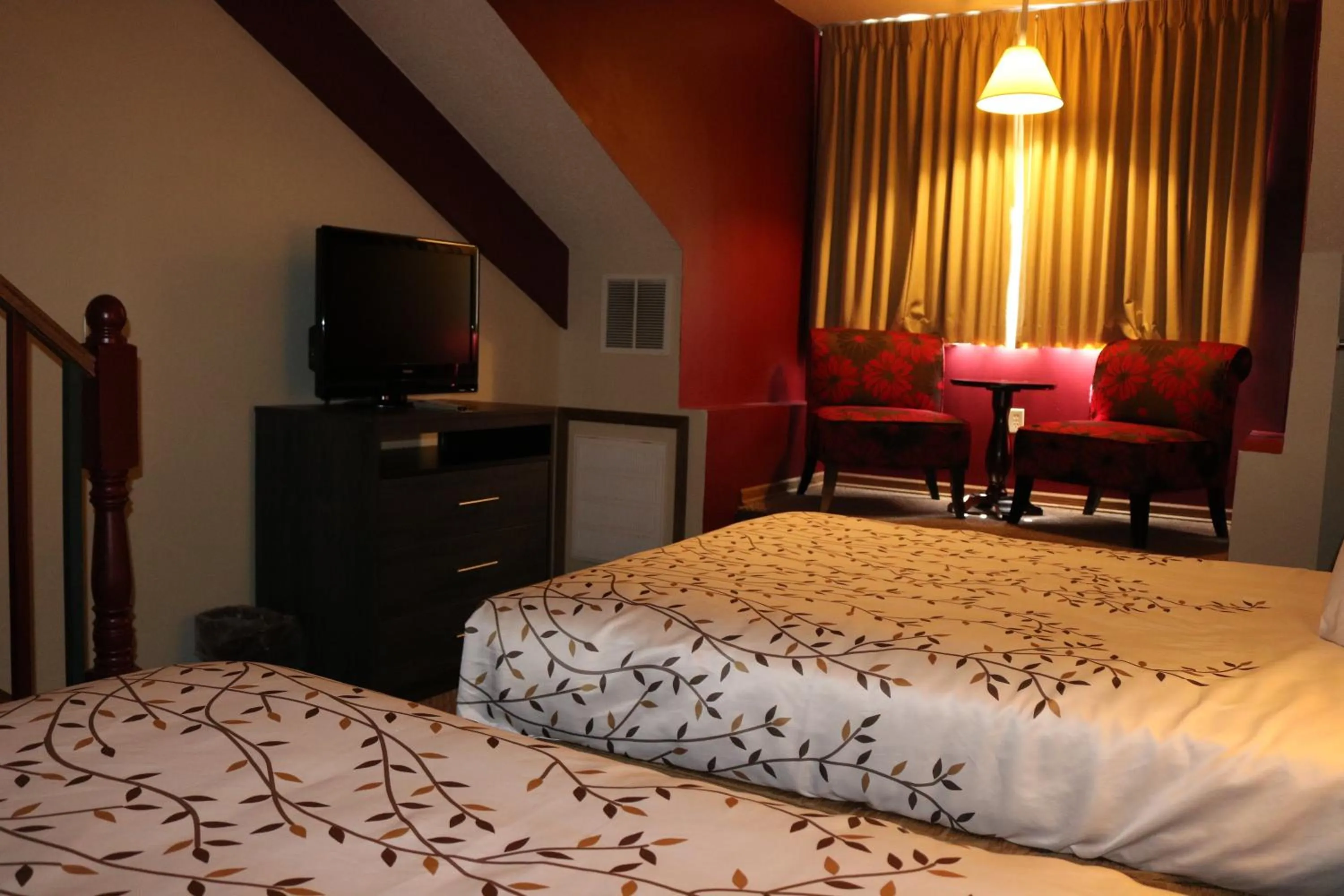 Bed in Roosevelt Inn Mount Rushmore