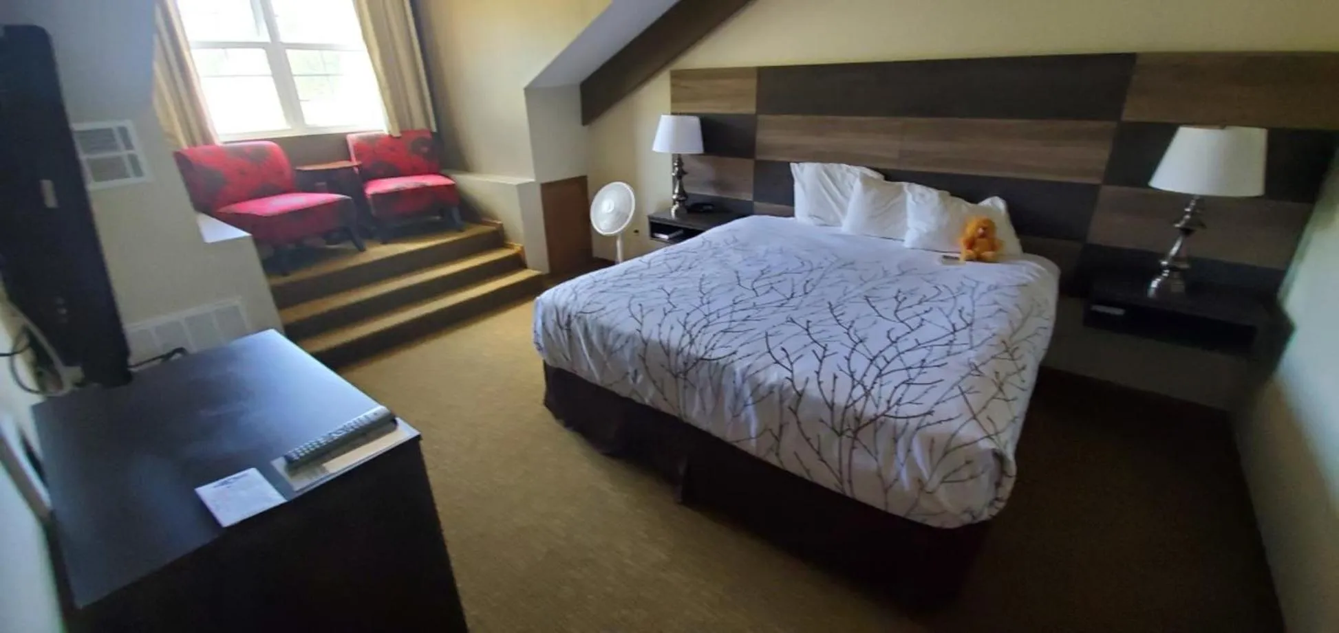 Bed in Roosevelt Inn Mount Rushmore