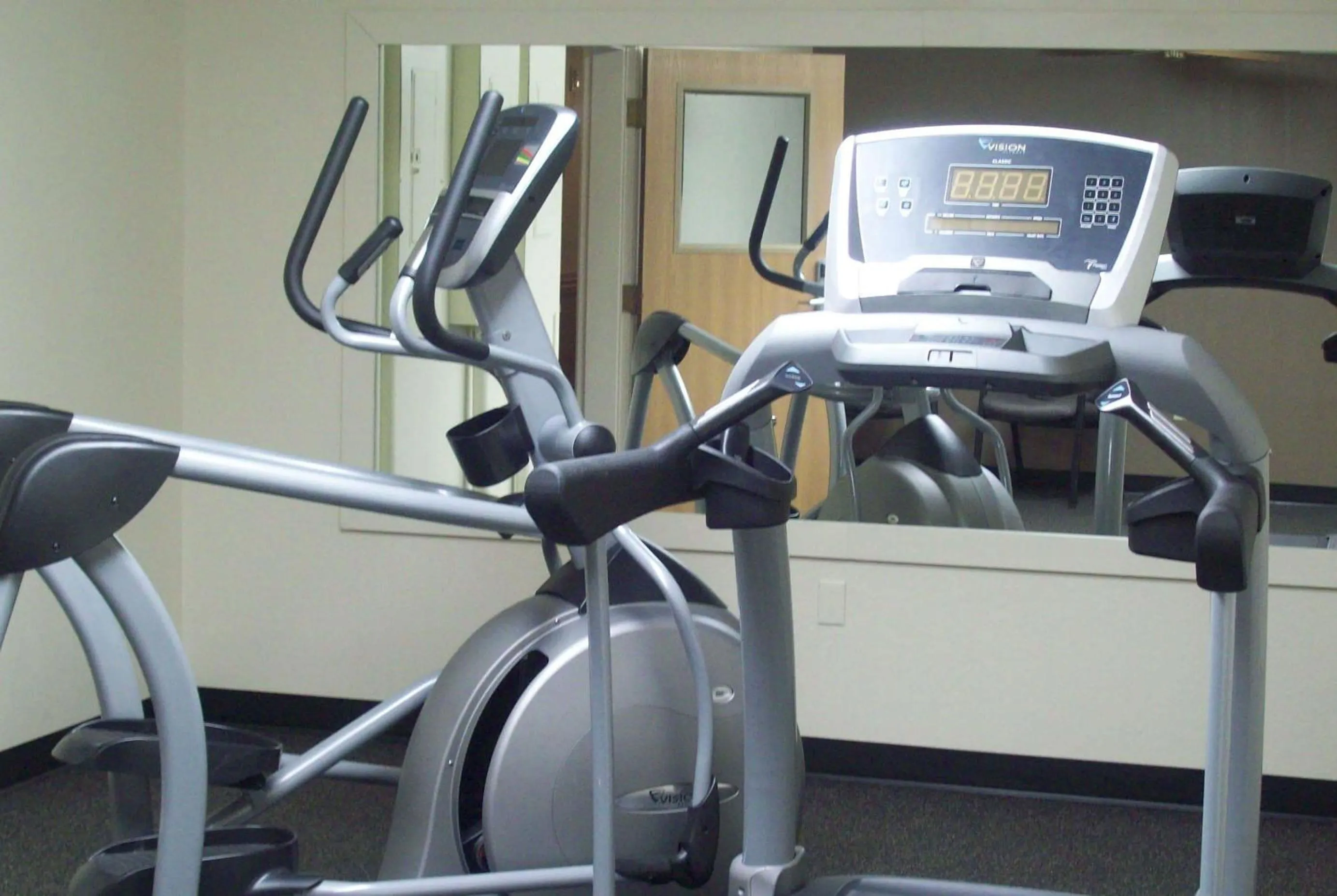 Fitness centre/facilities in AmericInn by Wyndham Silver City