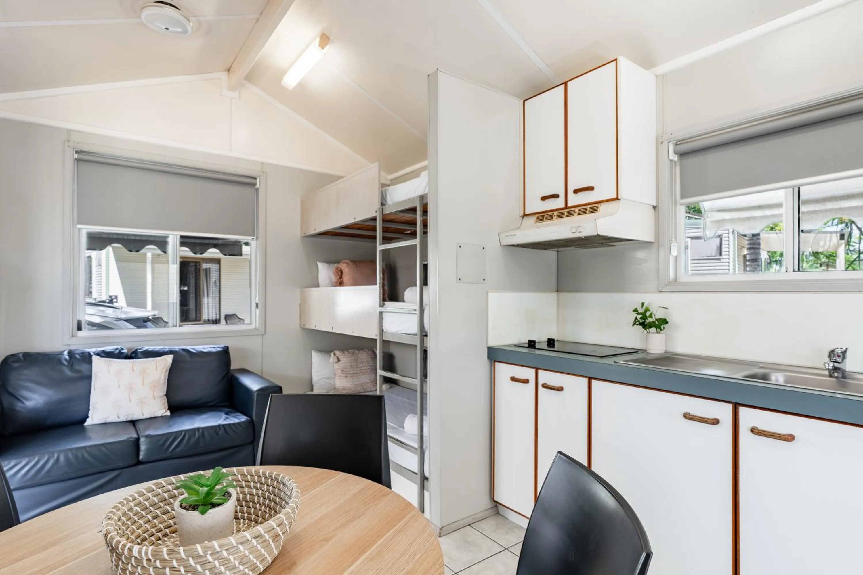 Kitchen or kitchenette in BIG4 Tasman Holiday Parks - Rowes Bay