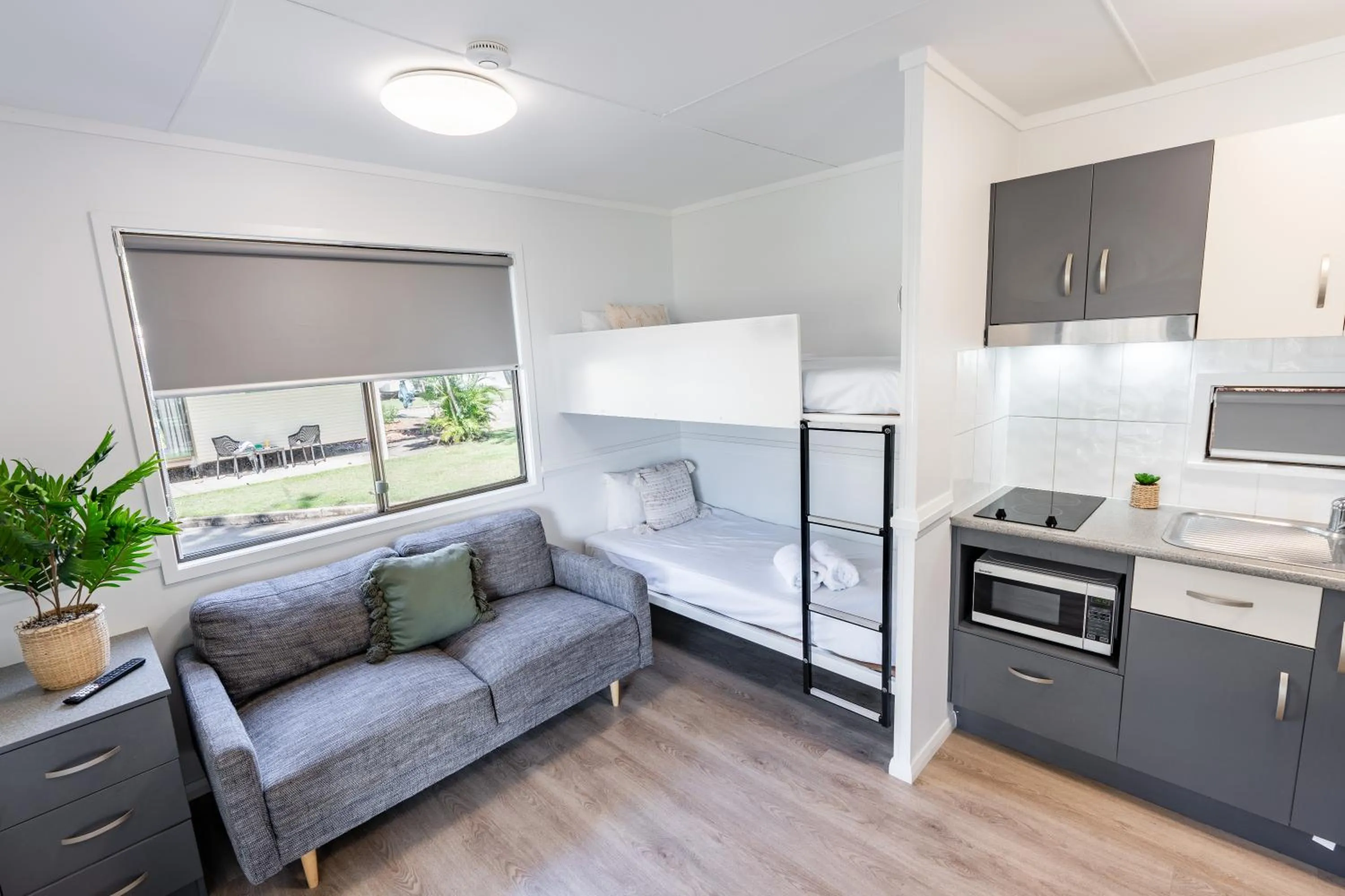 Kitchen or kitchenette in BIG4 Tasman Holiday Parks - Rowes Bay