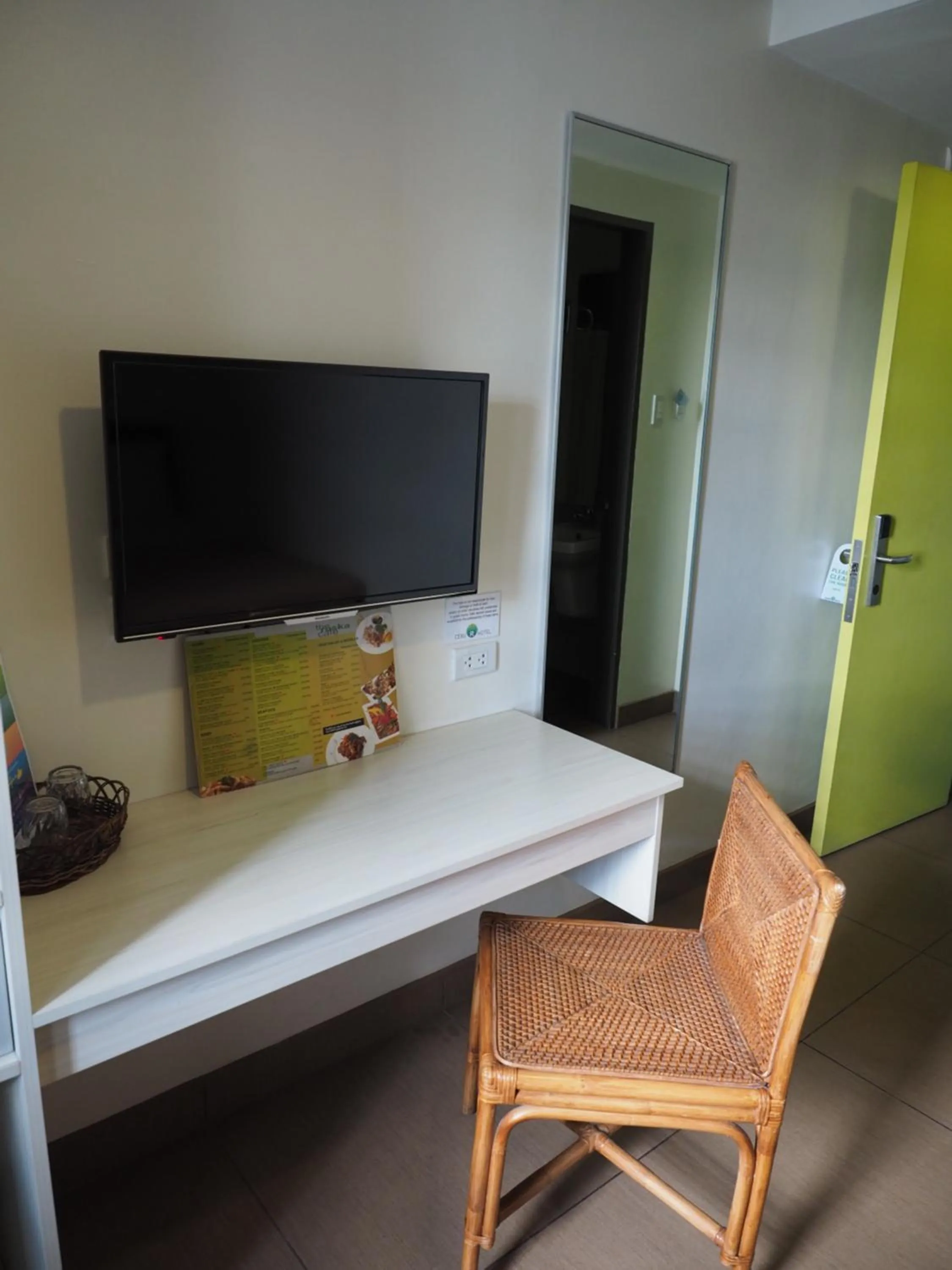 Bedroom in Cebu R Hotel Mabolo