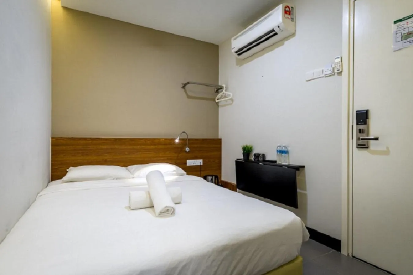 Bed in MAX Hotel Subang Jaya