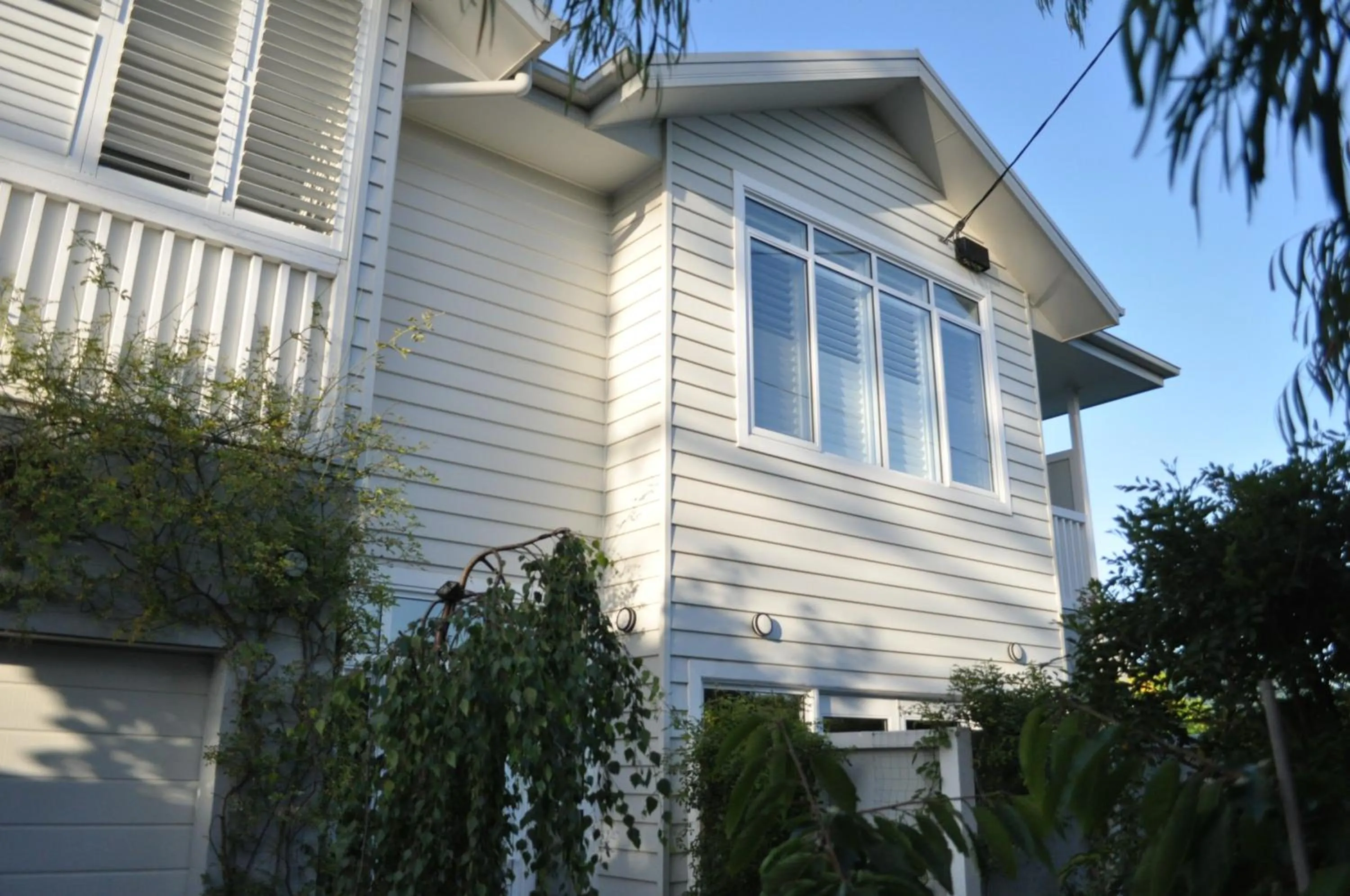 Facade/entrance in Sailaway Beach House