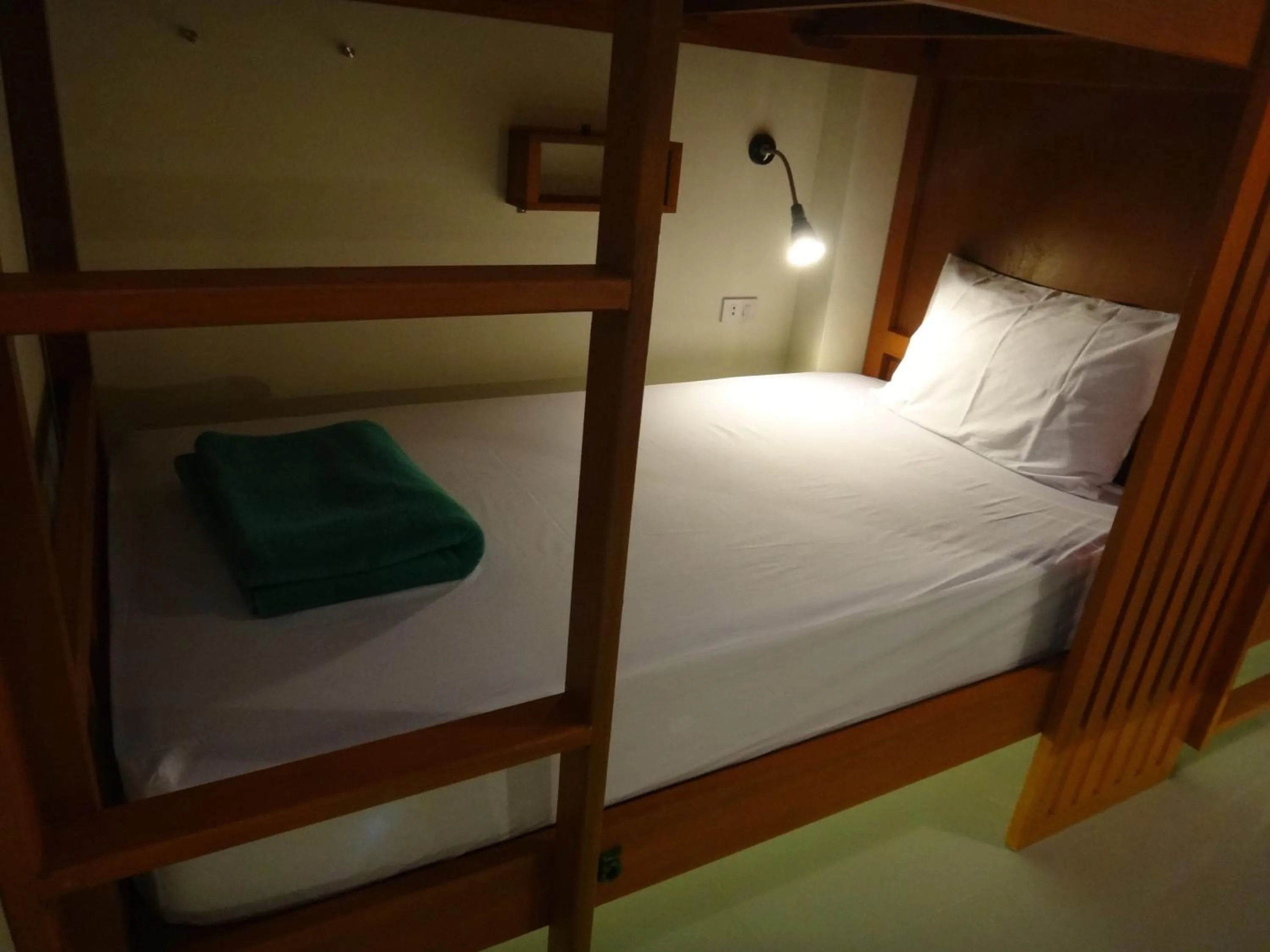 Bed in Phangan Pearl Hostel