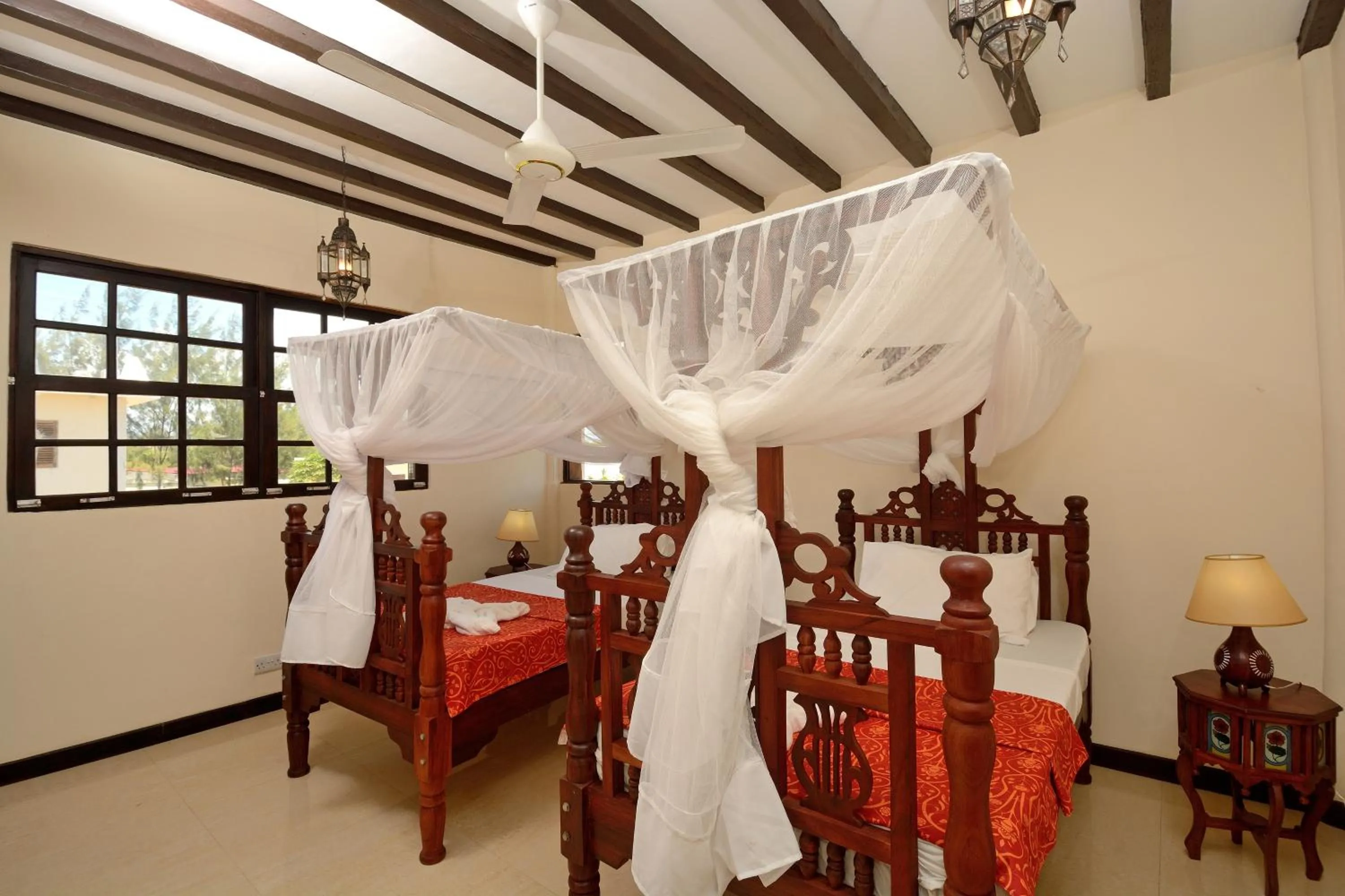 Bedroom, Bed in Villa Serenity, Tanzania Unforgettable