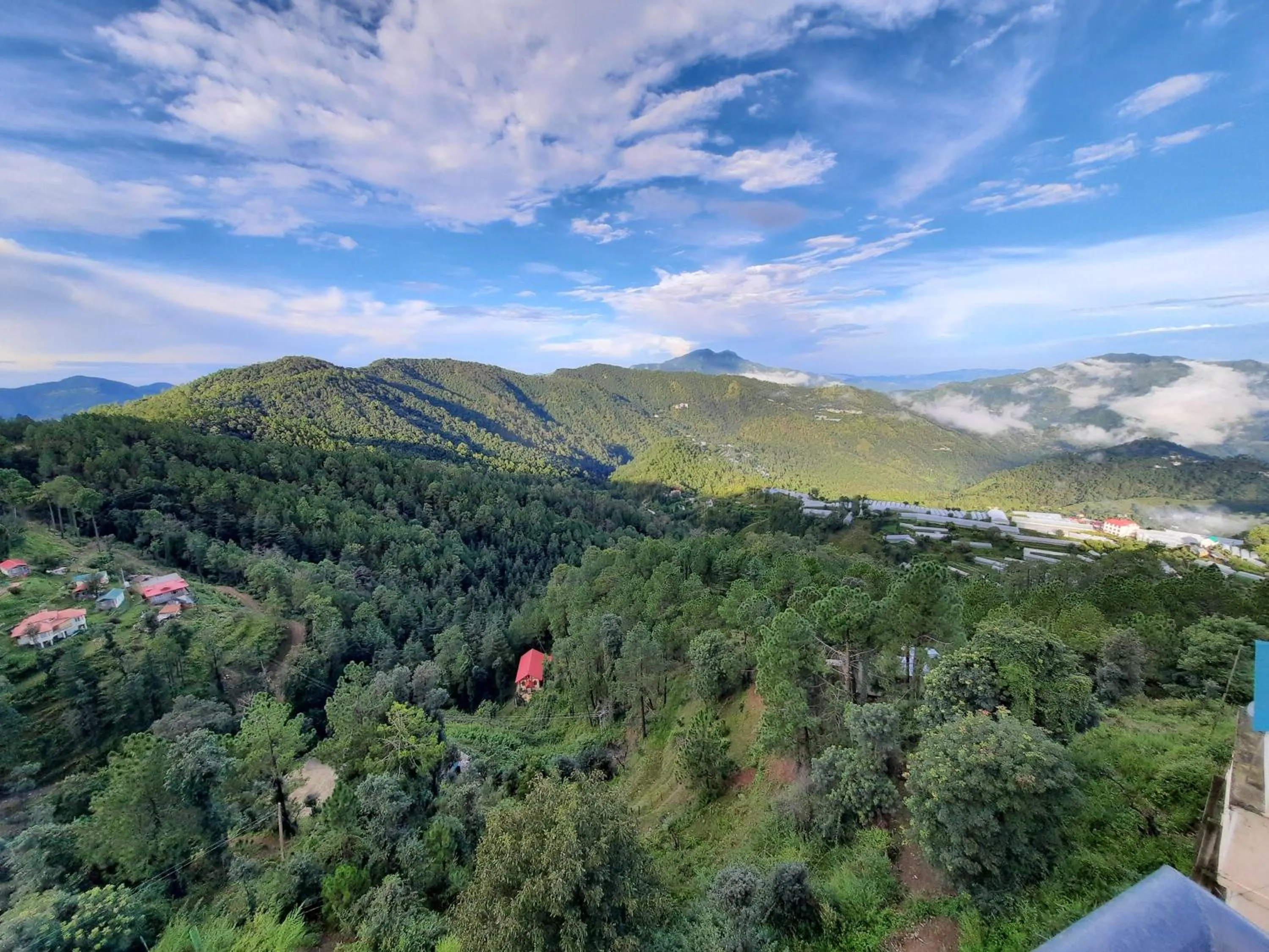 Day in Hotel Chail Residency