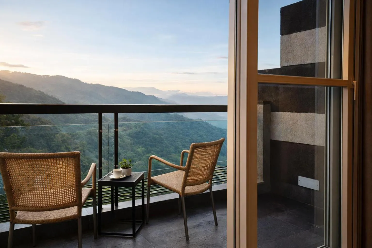 Day in Hotel Chail Residency