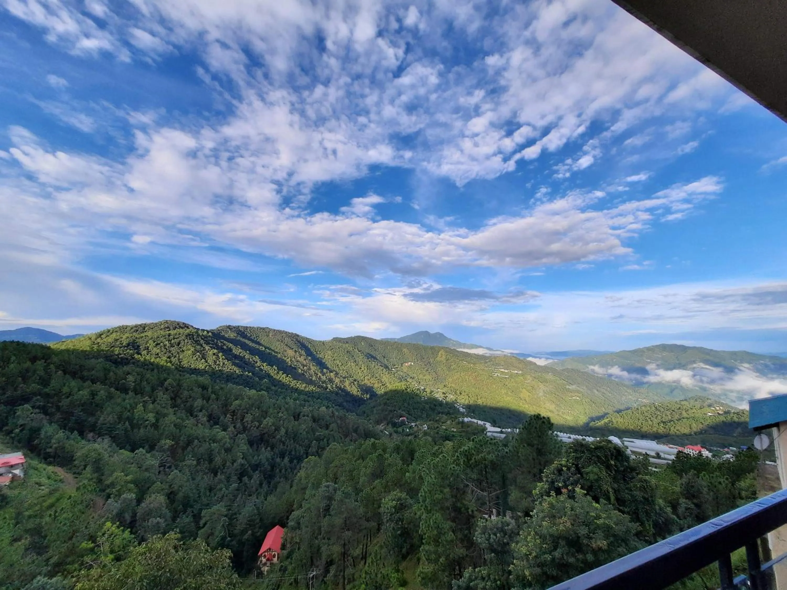 Mountain view in Hotel Chail Residency