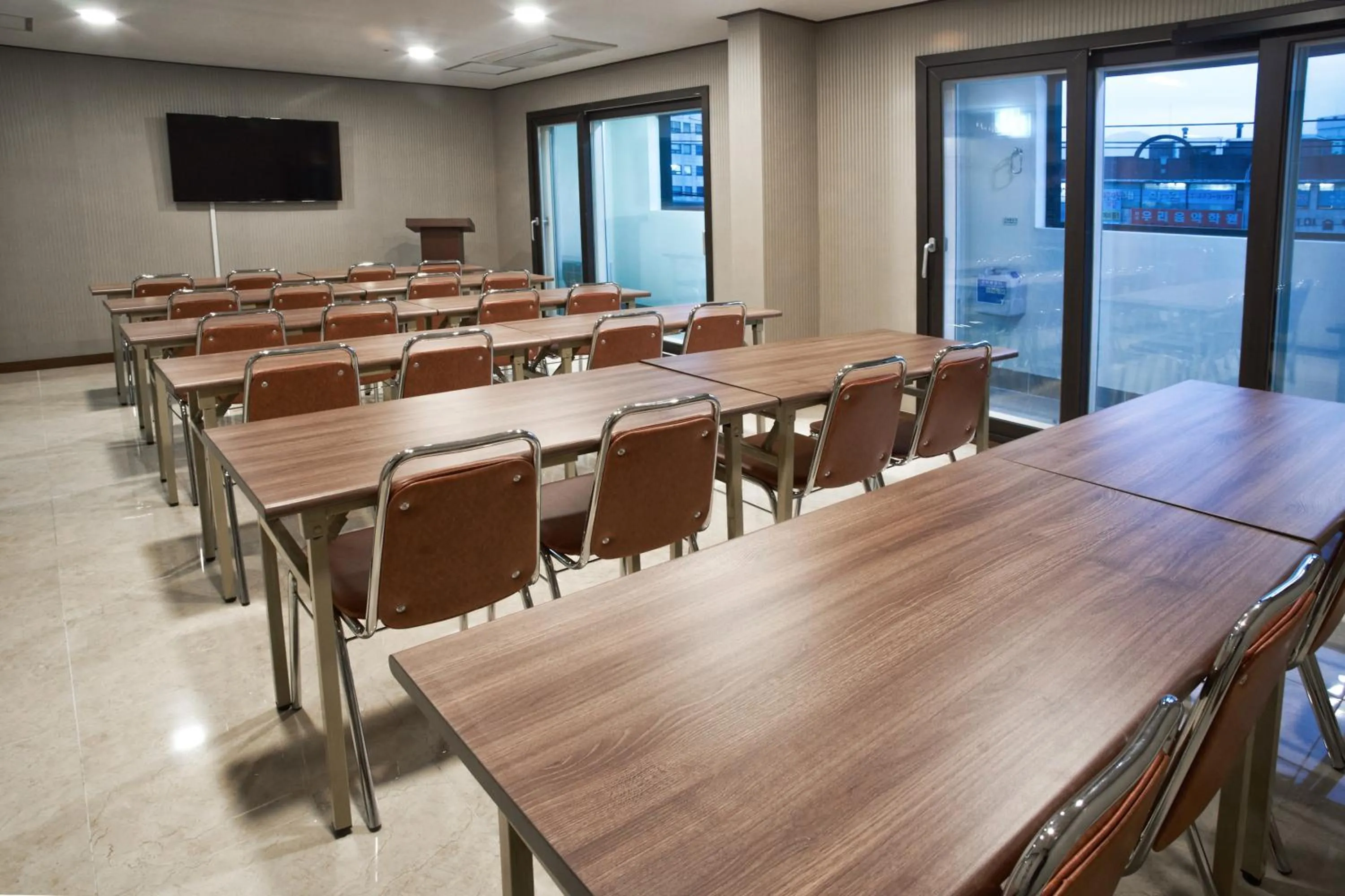 Business facilities in CS Premier Hotel