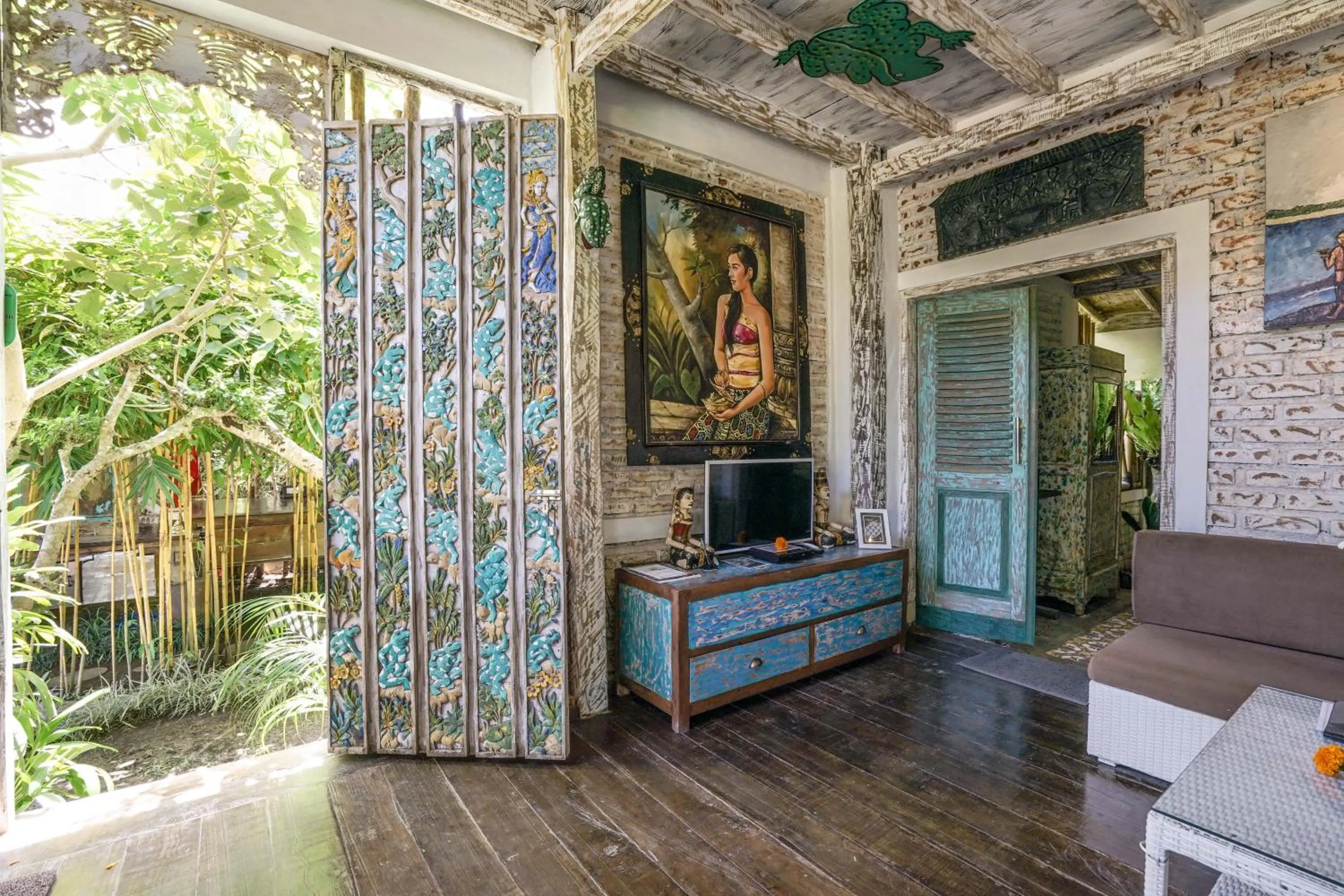 Shower in KTS Balinese Villas